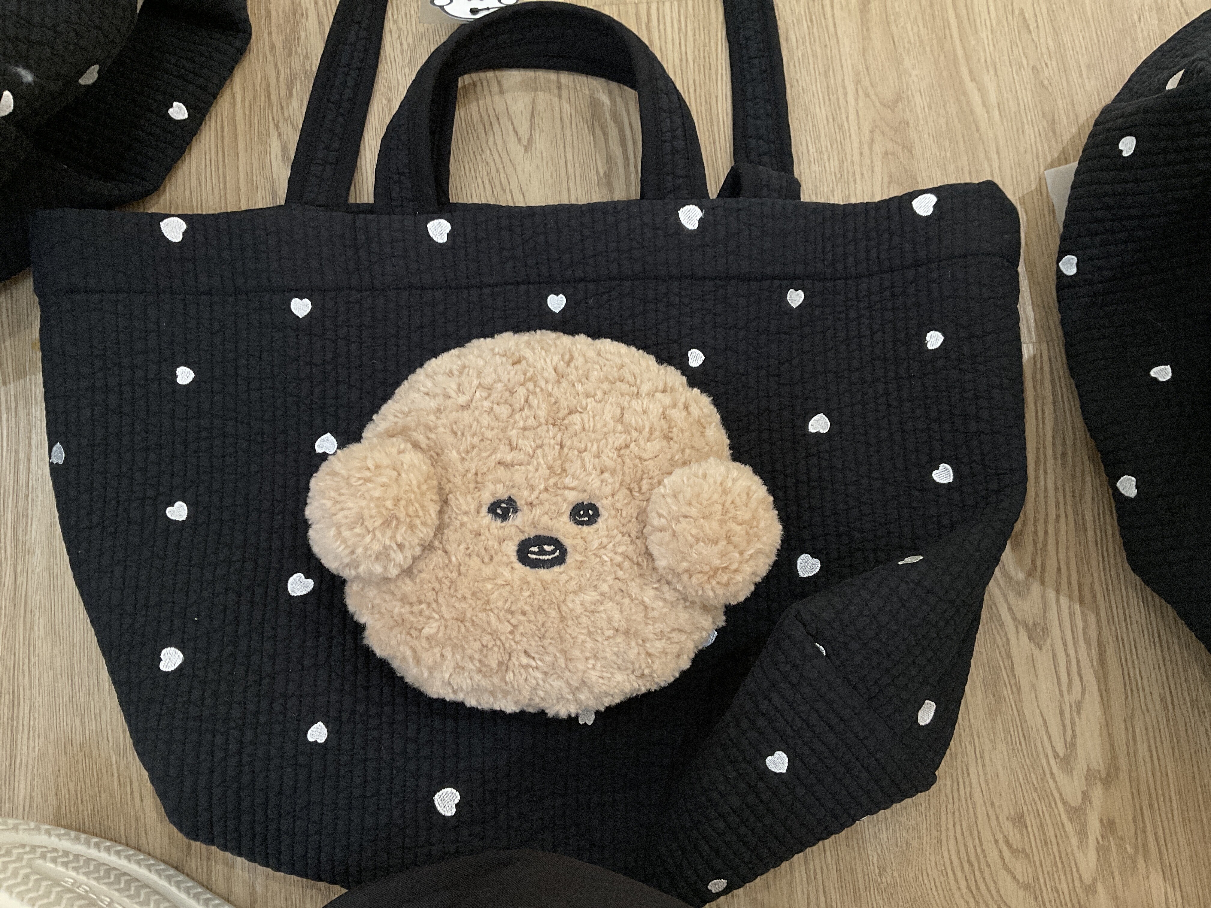 現貨-奶油頭黑色愛心大包