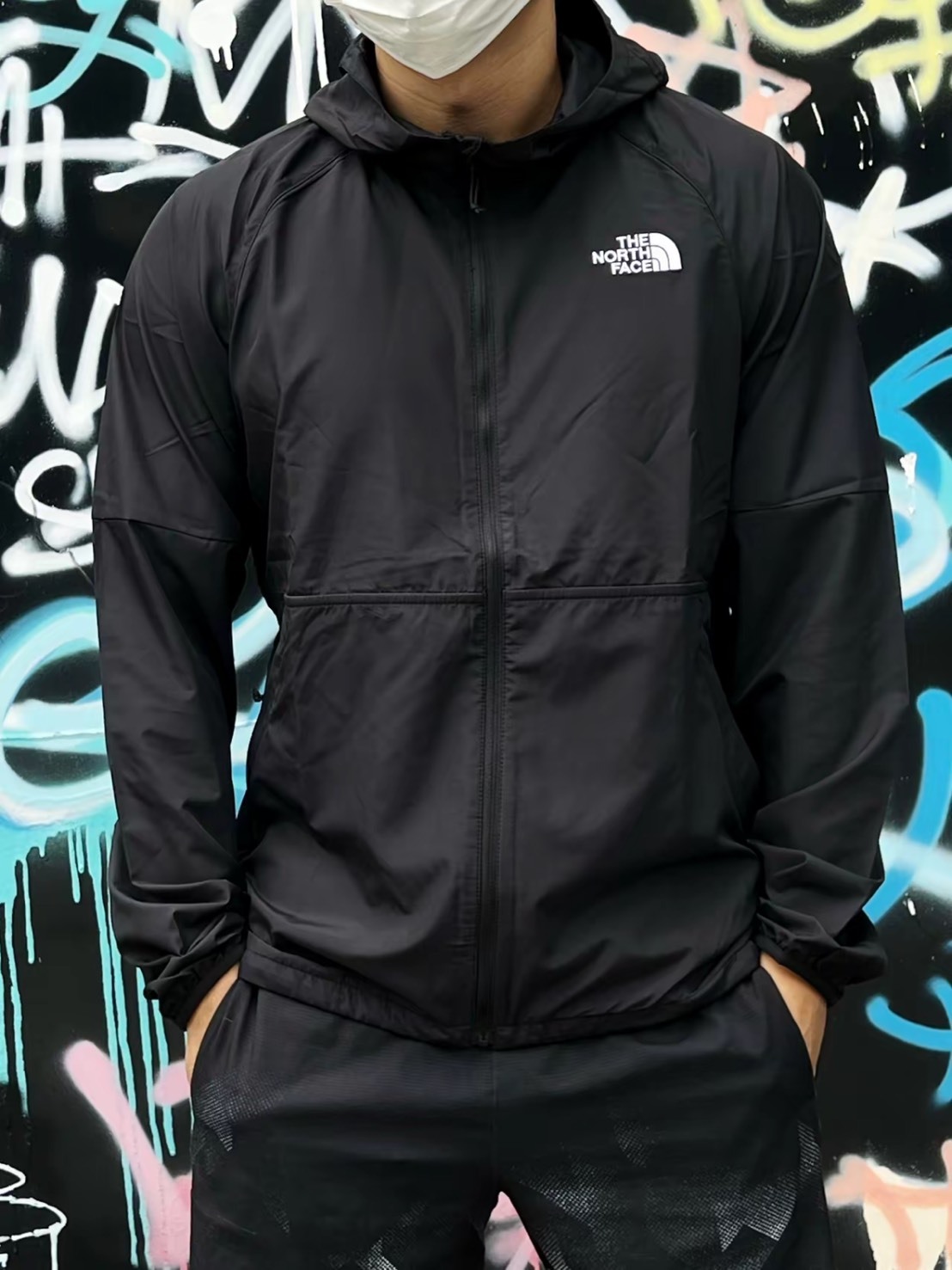 THE NORTH FACE URBAN EXPLORATION 輕薄防風 防潑水 連帽 外套 男款