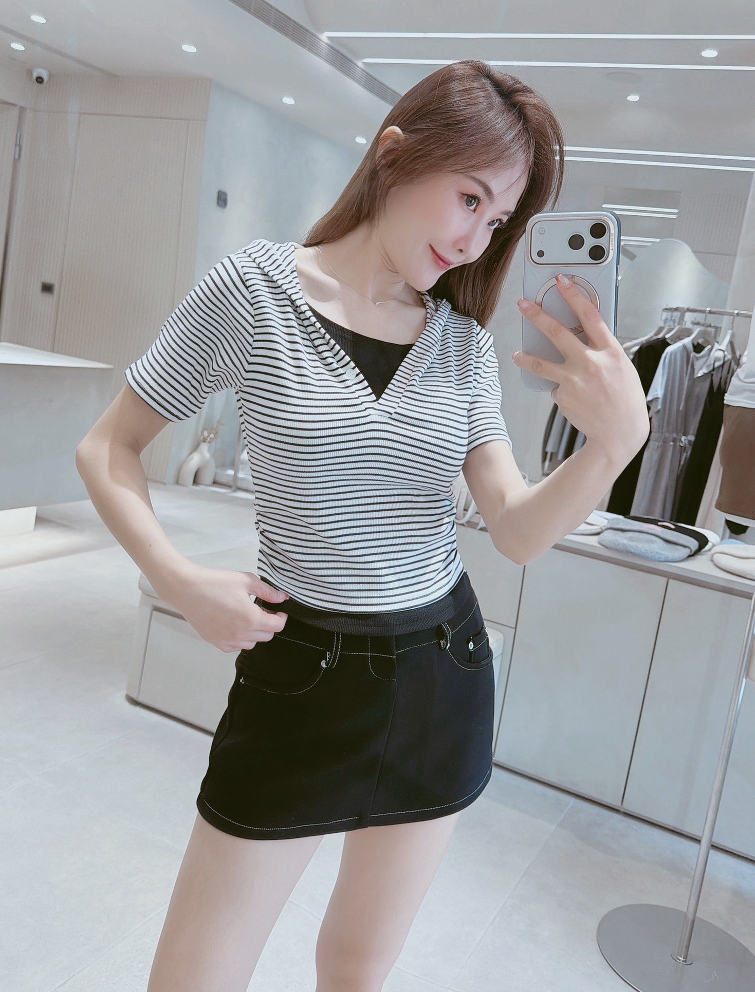 撞色假兩件條紋連帽上衣