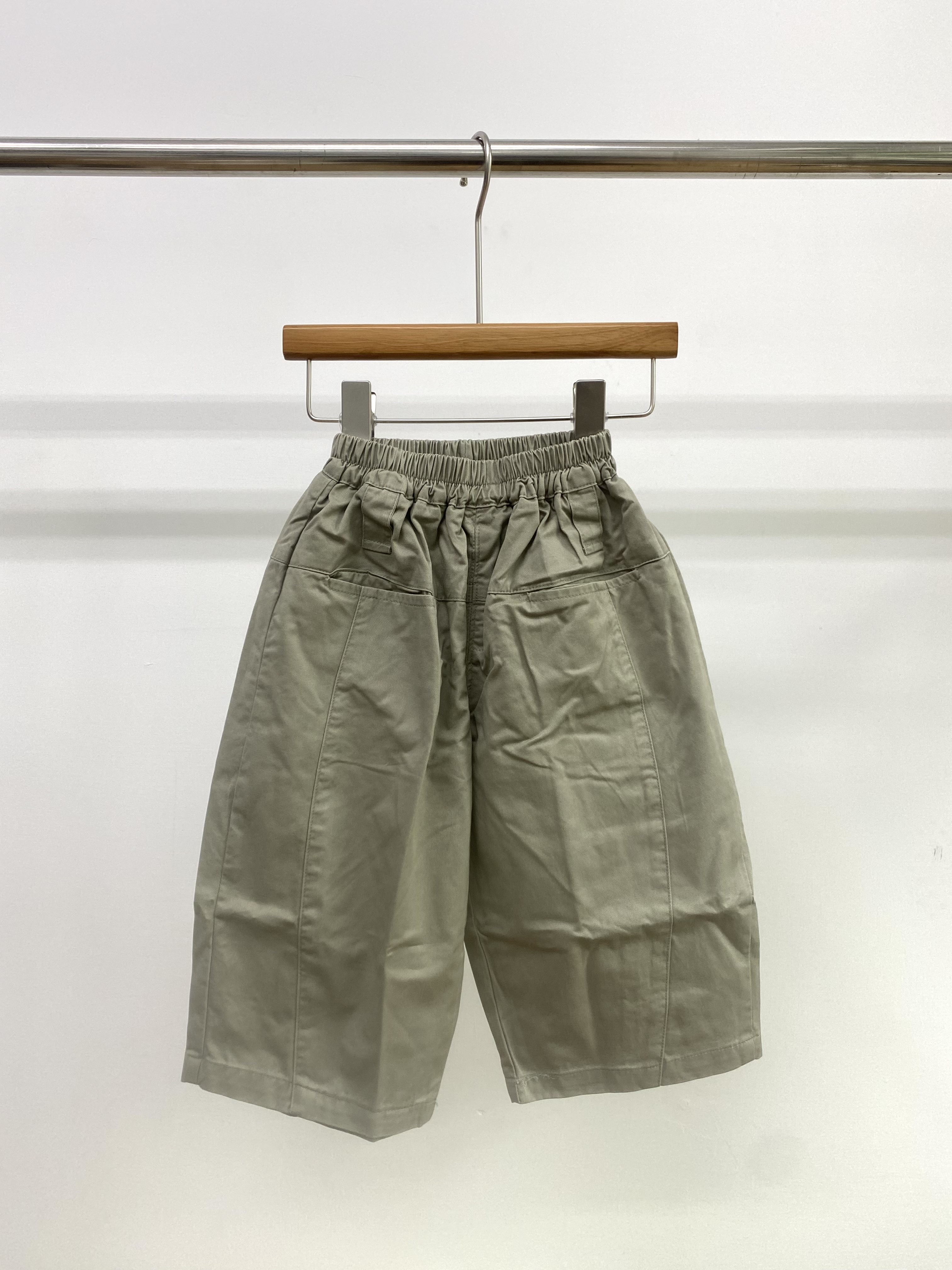 A04818拼接壓褶休閒褲