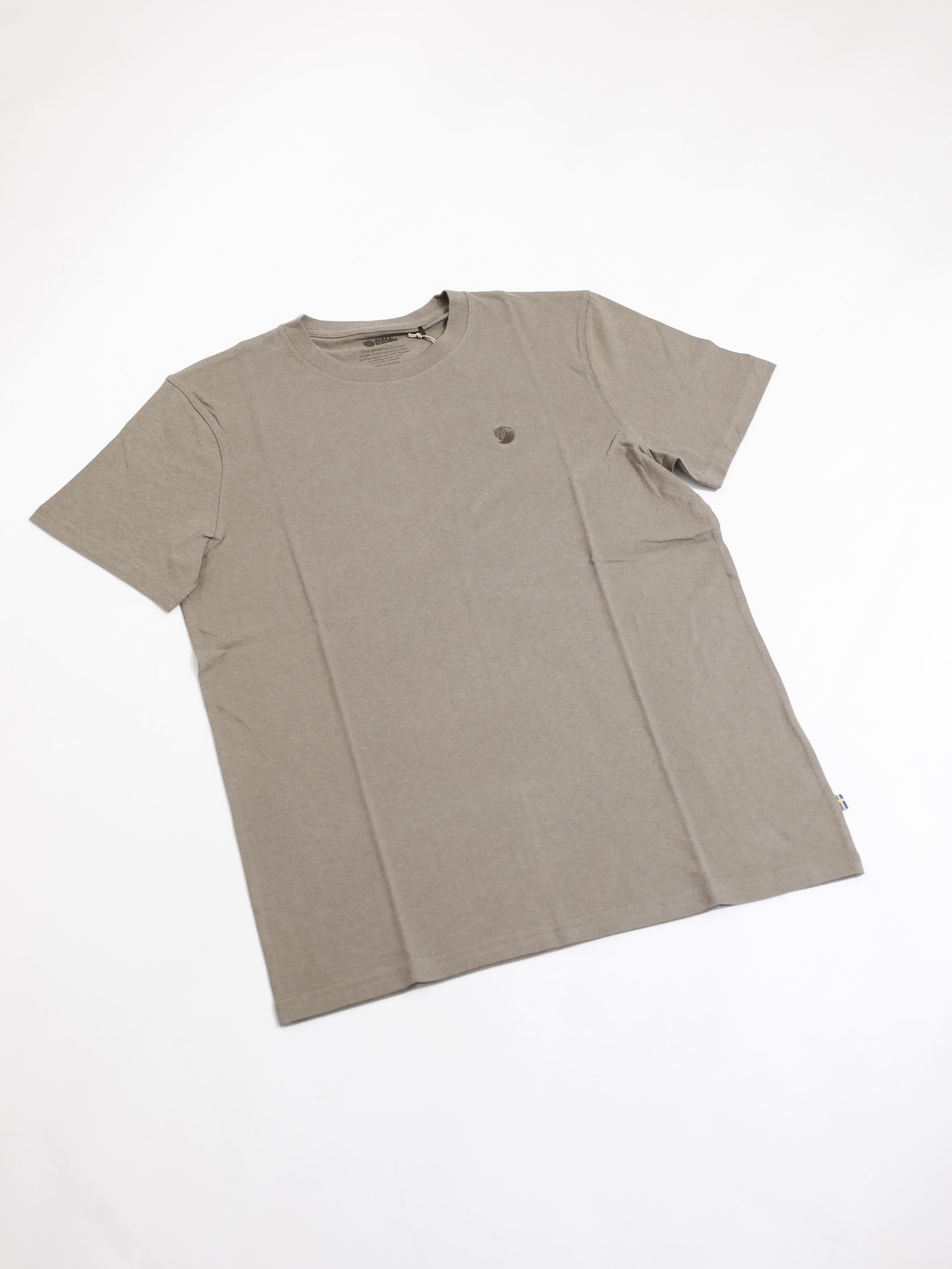 FJALLRAVEN 小狐狸 男 Hemp Blend T恤 FR12600215
