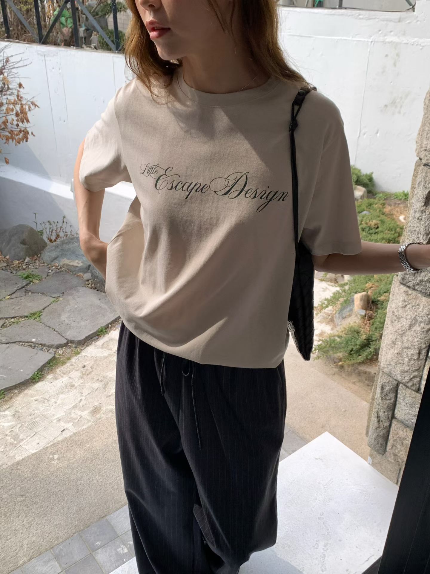 VE2623 Rod Printing Tee