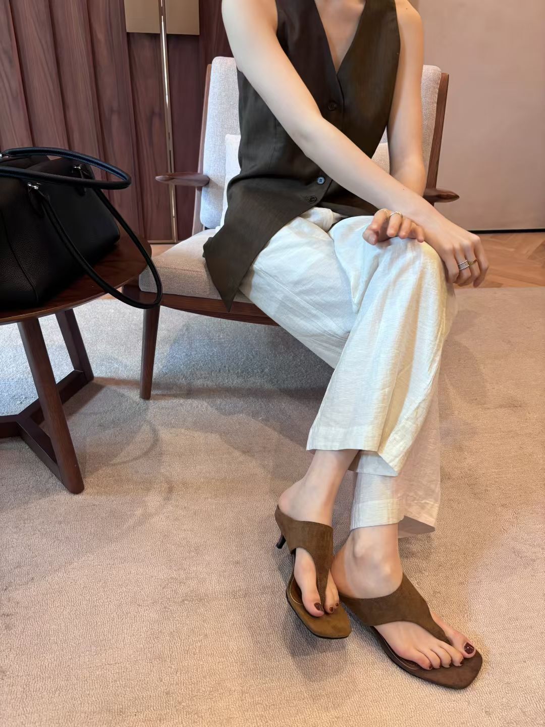 絕美復古人字低跟拖