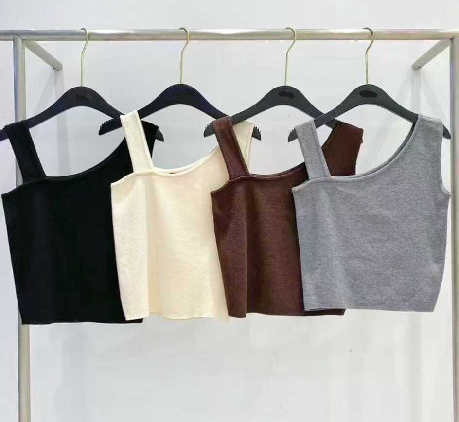 OT40  背心   胸 32-46長18 $399 (一口價)