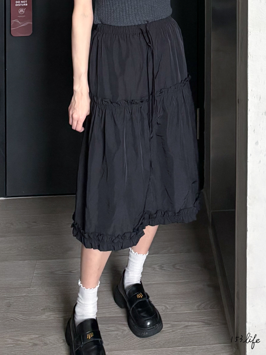 P9小個子鬆緊抽繩蛋糕半裙(黑)