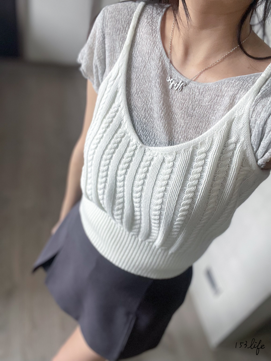 A4針織V領小麻花短板外搭背心(2色)