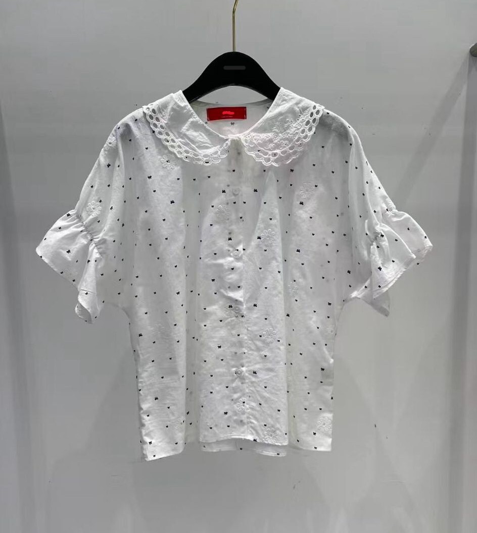 OT55 波點花恤衫 胸 44  長22  $479 (一口價)