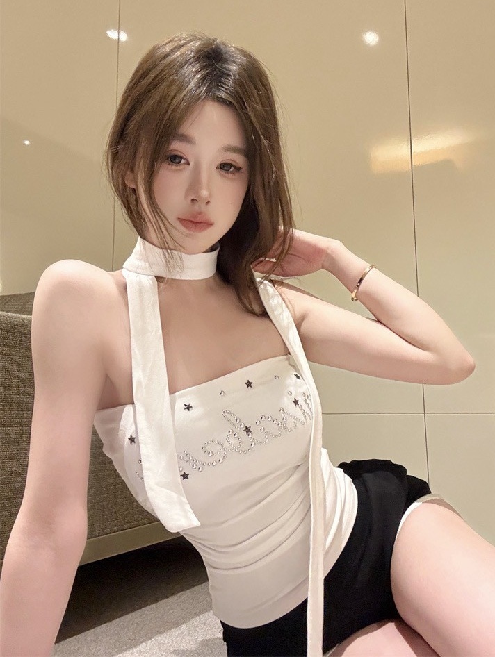 繞脖+星星釘珠字母平口背心