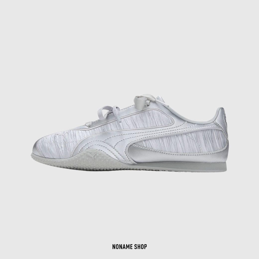 PUMA BELLA V2 GLAM 皺褶 絲綢 緞面 拼接 復古 德訓鞋 雲霧灰銀 (男/女同款)