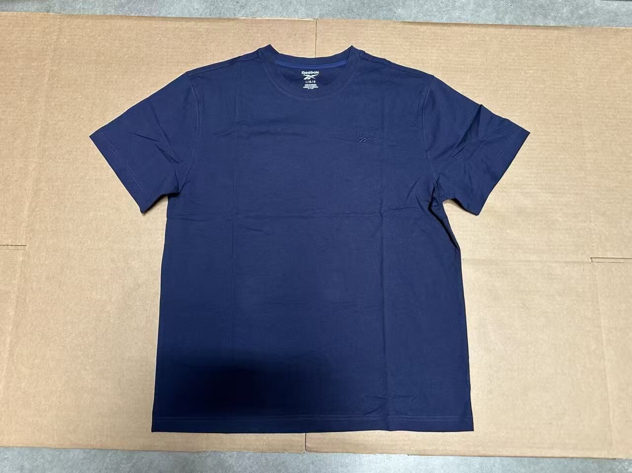 【預購】H0408131 Reebok 男裝經典小 Logo 運動短袖 T-shirt