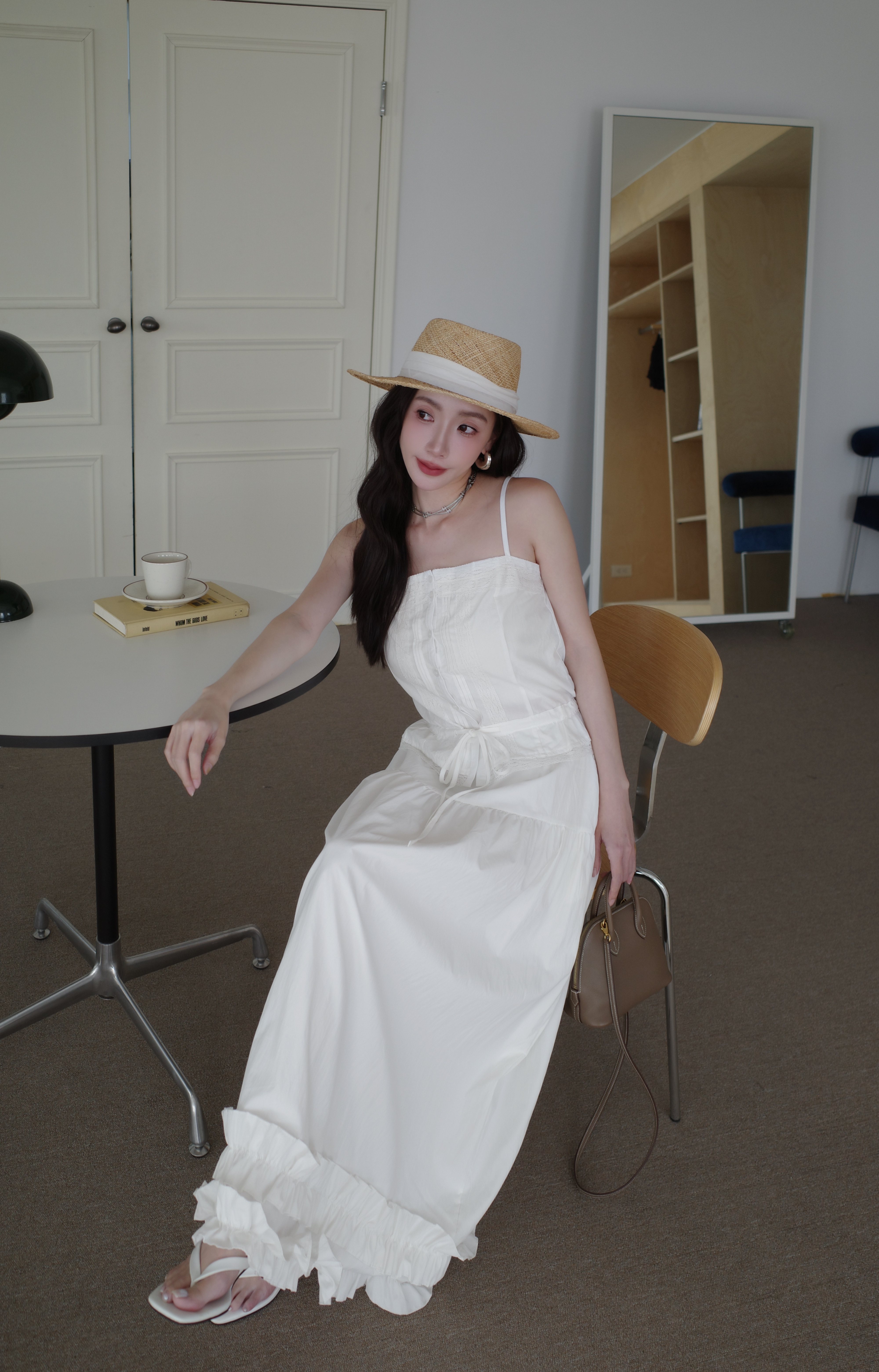 (預購)#AN49 法式滾邊長裙(白/黑)