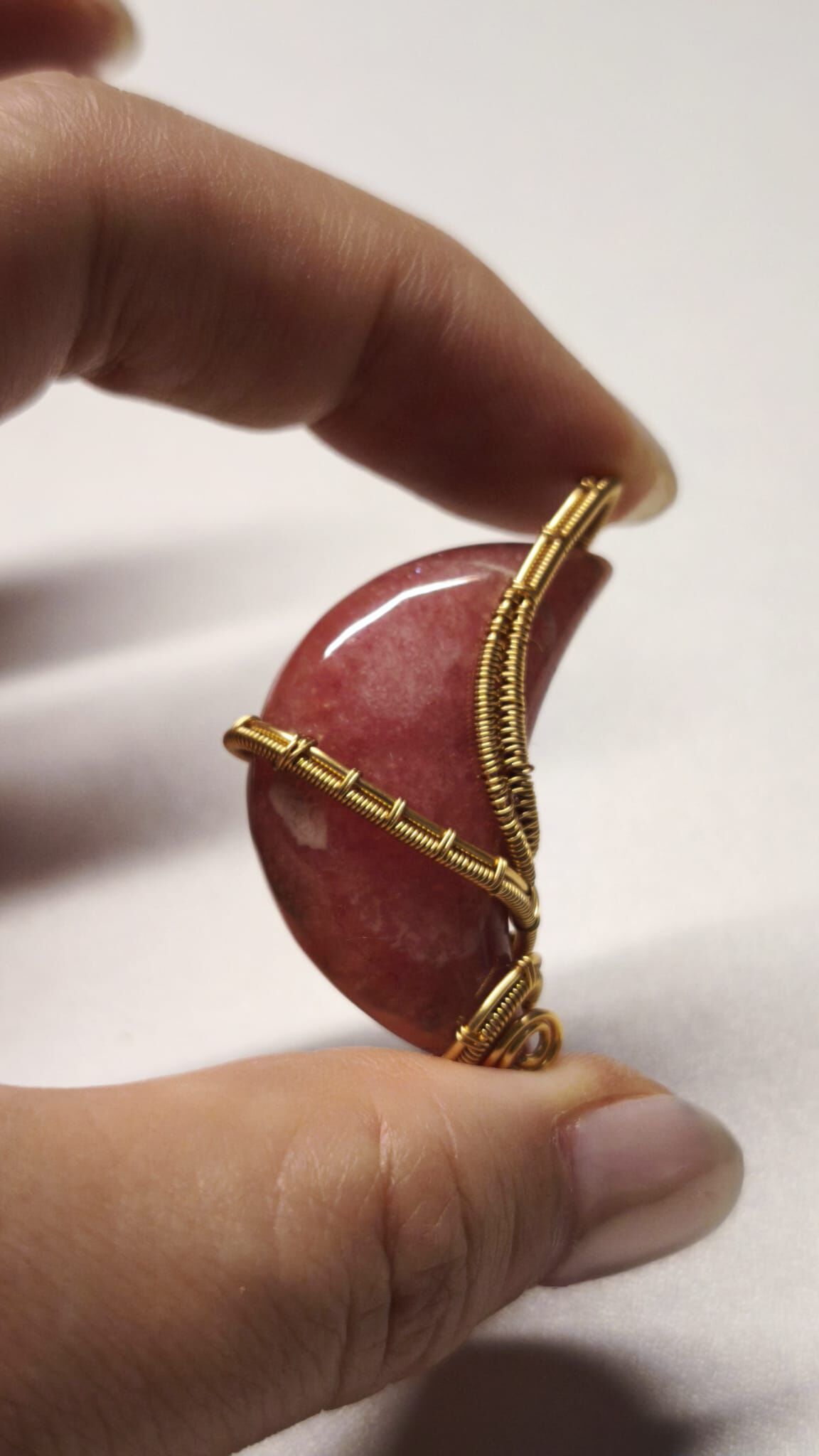 0410GGB30-CRYSTALGG-紅紋石月老吊咀 只此一件 原價$1,680 **卓娜價$788** (B30)