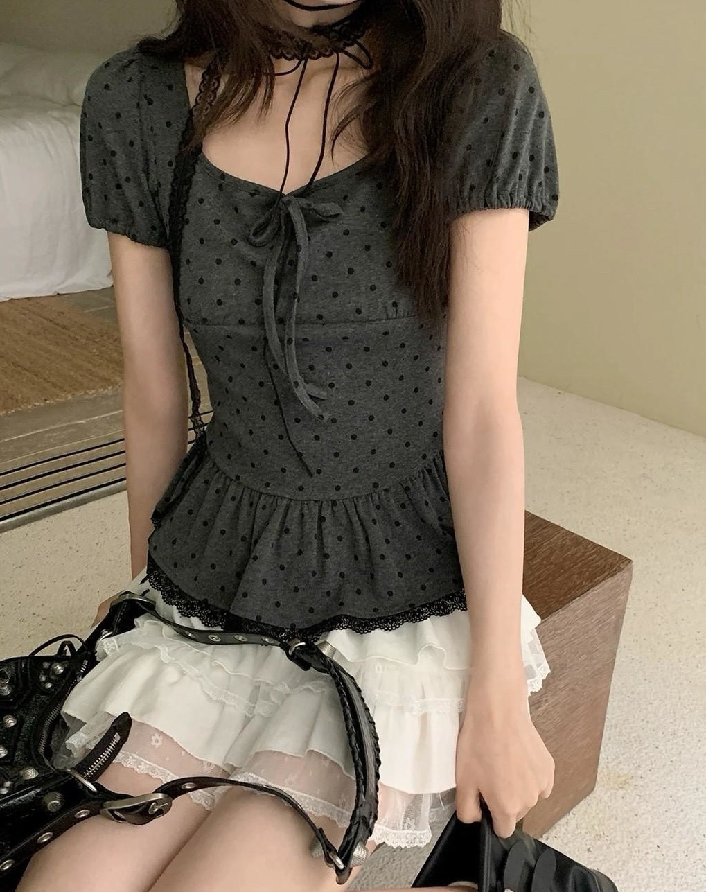 蕾絲繞脖+點點蕾絲蛋糕棉質衣