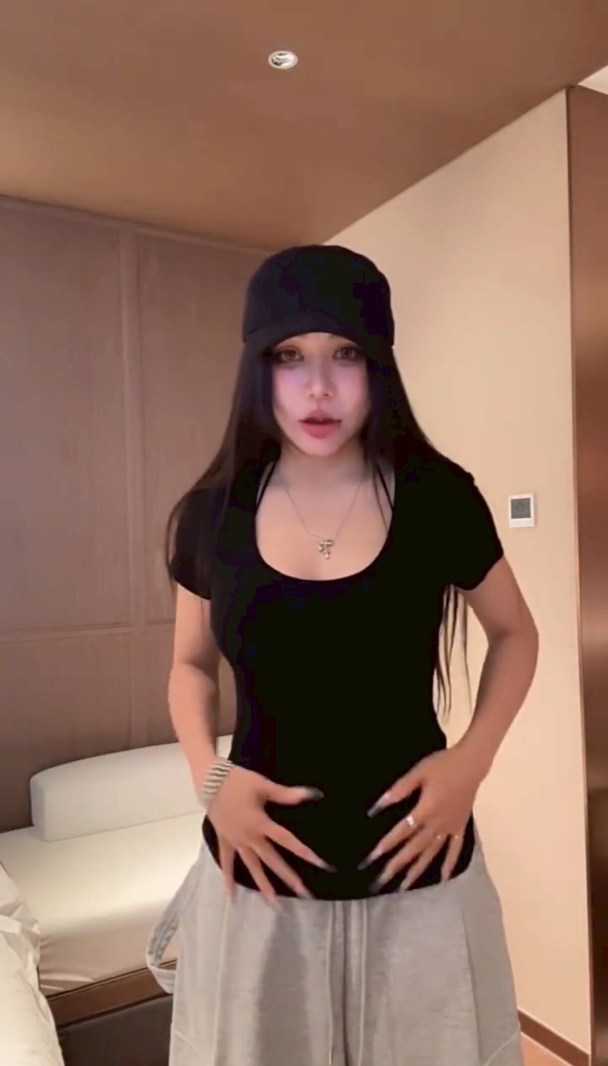 【Apr.08】試版後秒包色! 高級微透感修身上衣 (彈力巨大 肉肉身可駕馭)