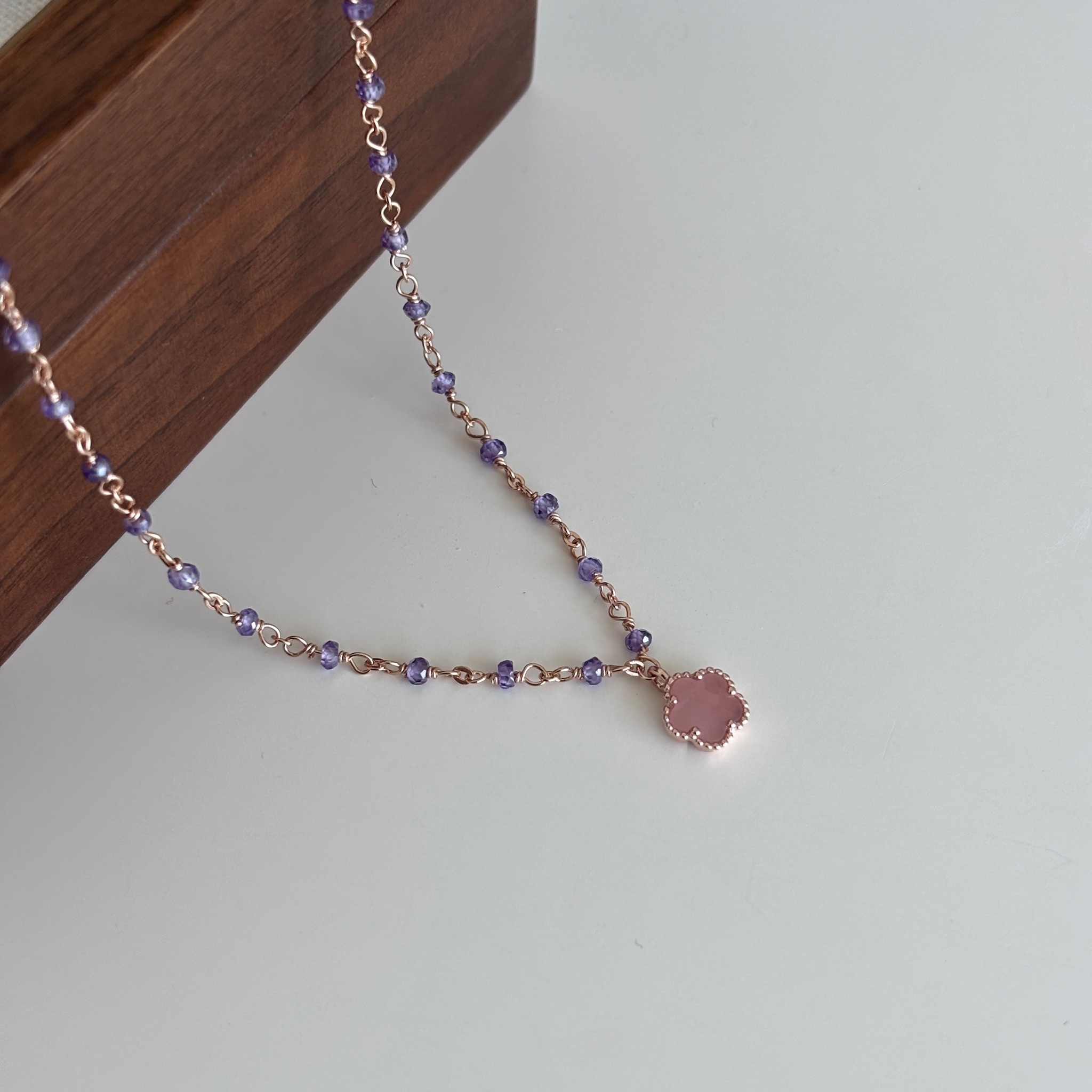 【韓國連線】粉紅石英花花紫鋯石手工項鍊