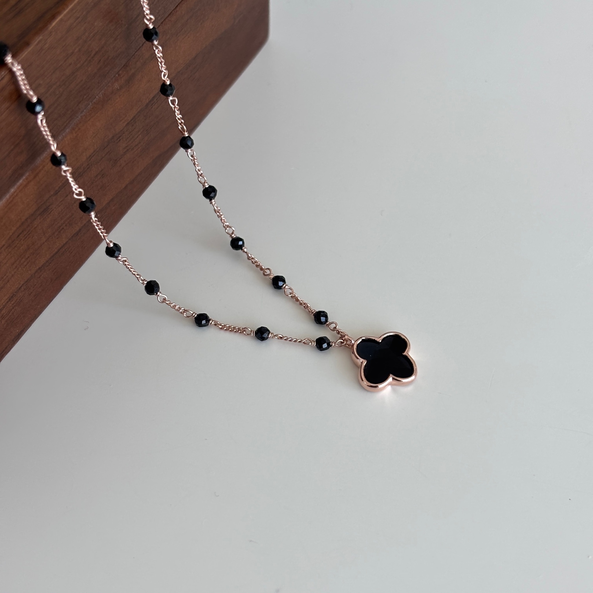 【韓國連線】大四葉草黑尖晶手工項鍊