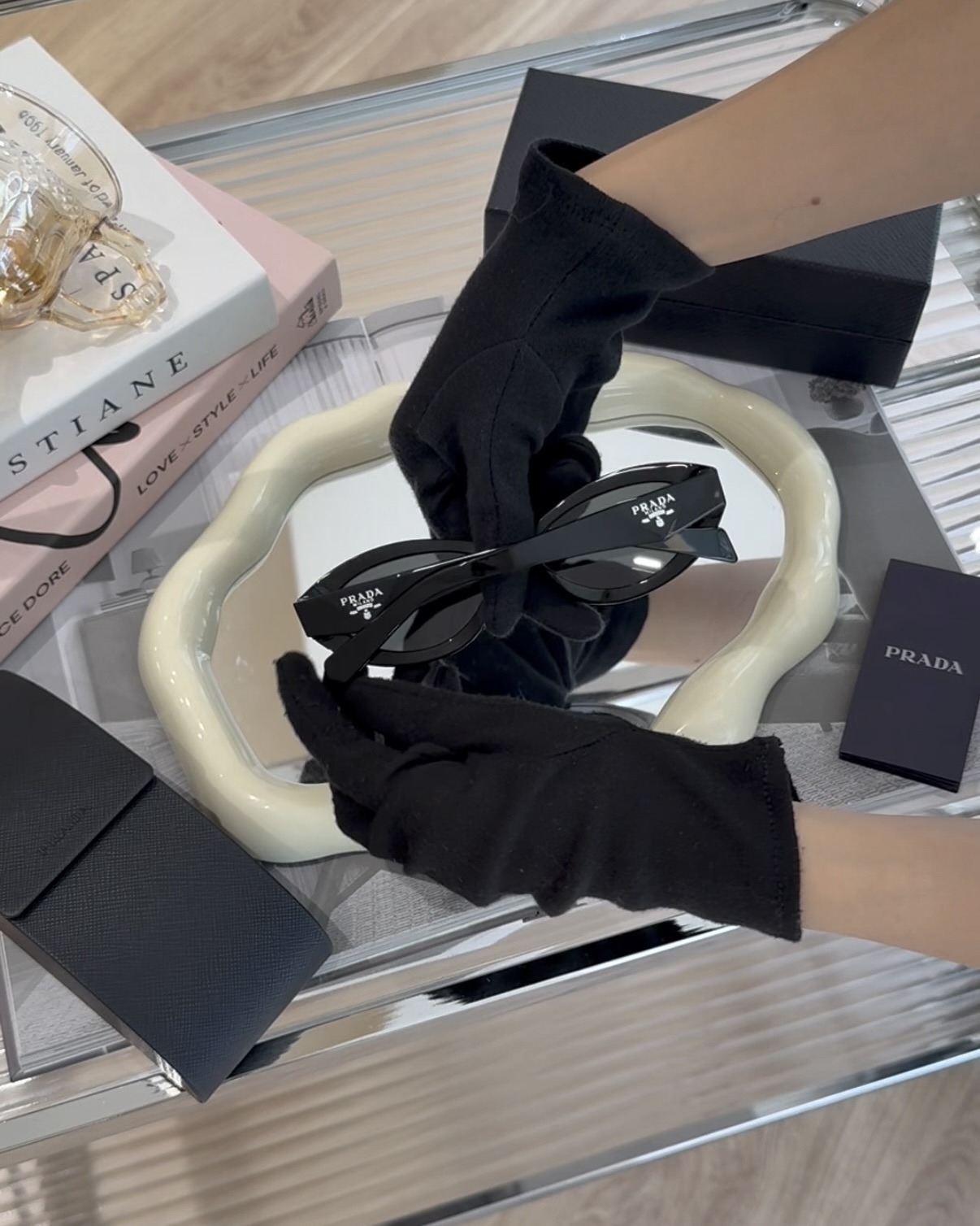 PRADA｜SYMBOLE 墨鏡 黑色