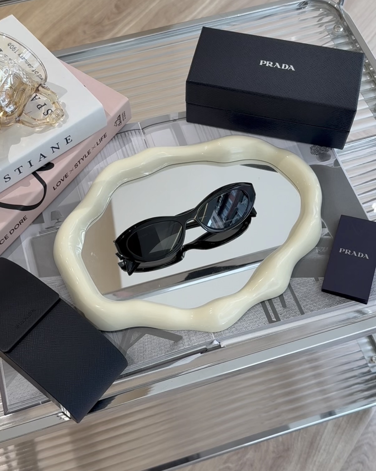 PRADA｜SYMBOLE 墨鏡 黑色