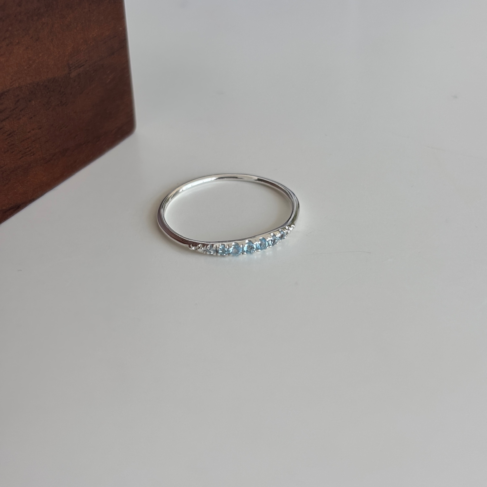 【韓國連線】漸層藍托帕石戒指