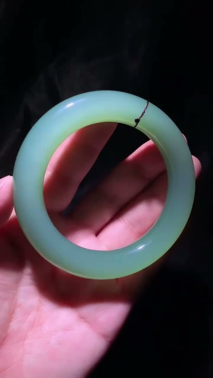 325733 56mm和田玉高冰粉青手鐲 (54-56)