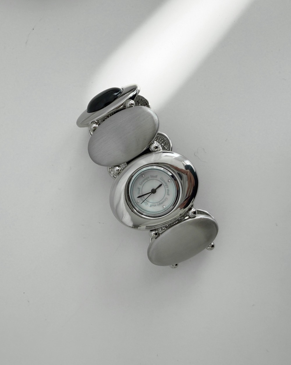 【韓國連線】GRUMPY ORBIT STONE WATCH 銀色 GMOSW