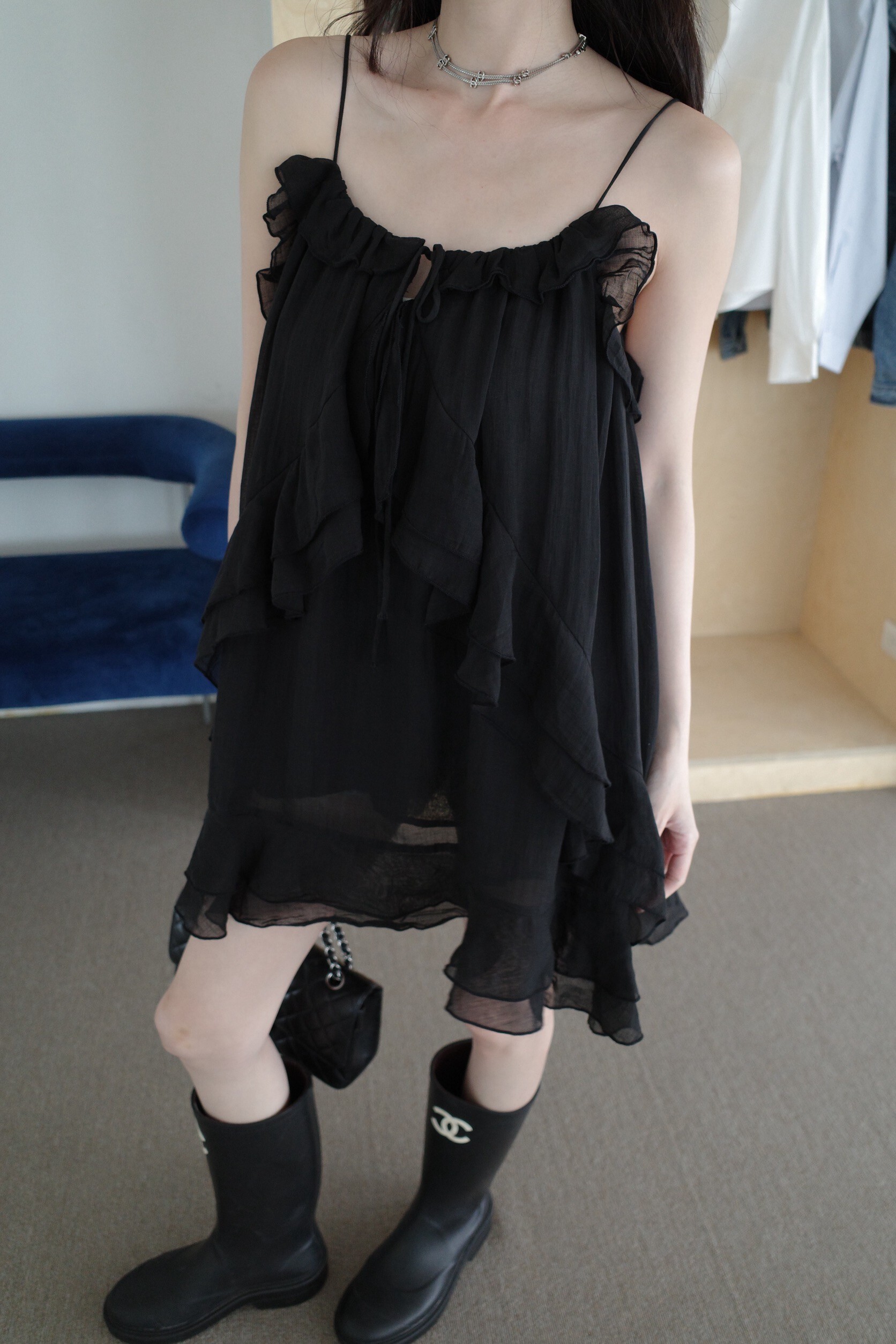 (預購)#AN67 細肩荷葉洋裝(黑/綠/杏)