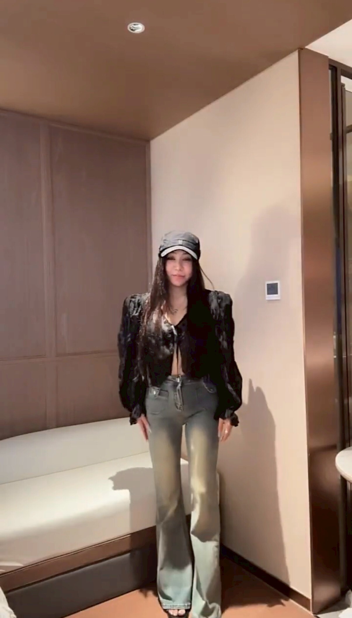 【Apr.08】高彈修身版! 口袋設計微喇叭寬褲