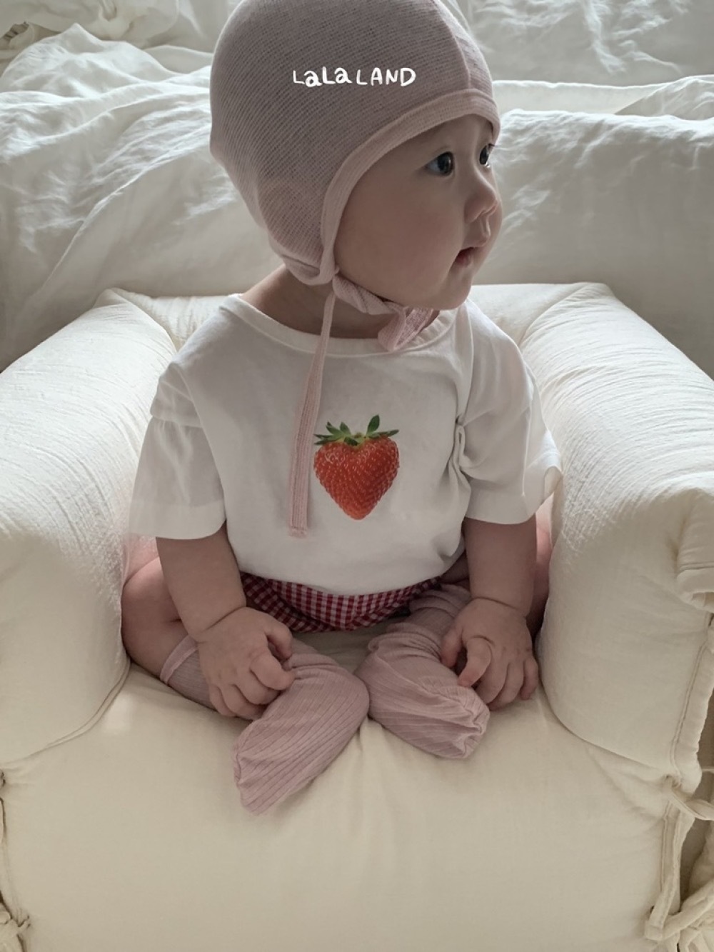 Lala land 水果上衣 / 2色 (Bebe)