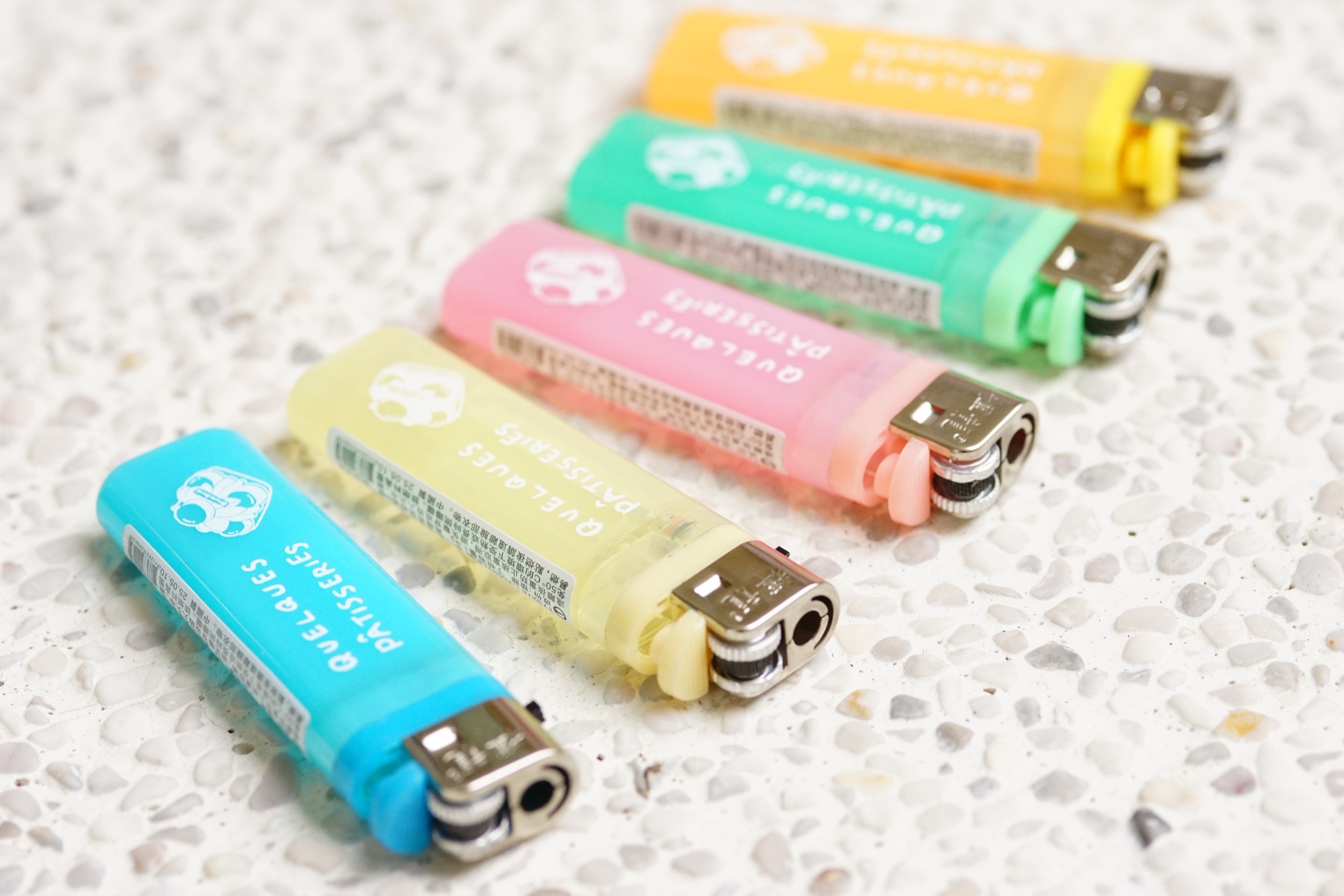 某某甜點紀念打火機