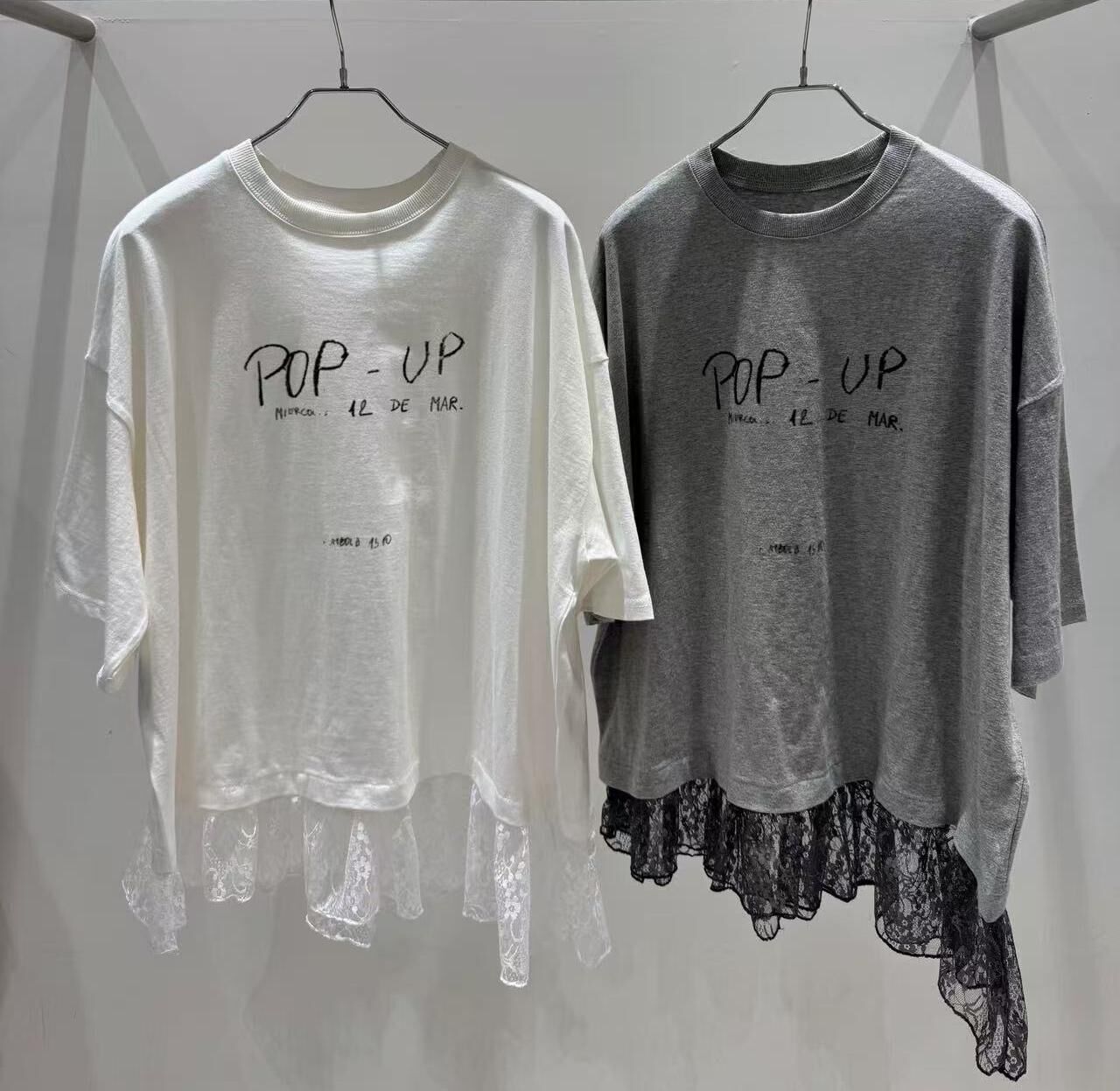 BL6024 Pop-up斜蕾絲拼摺休閒Tee