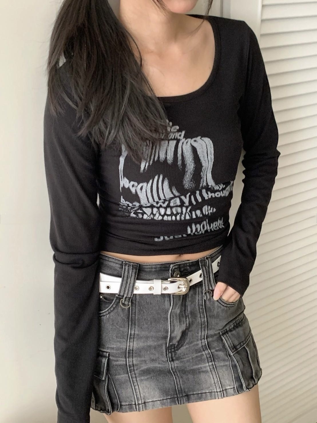 B198美式復古黑色長袖上衣