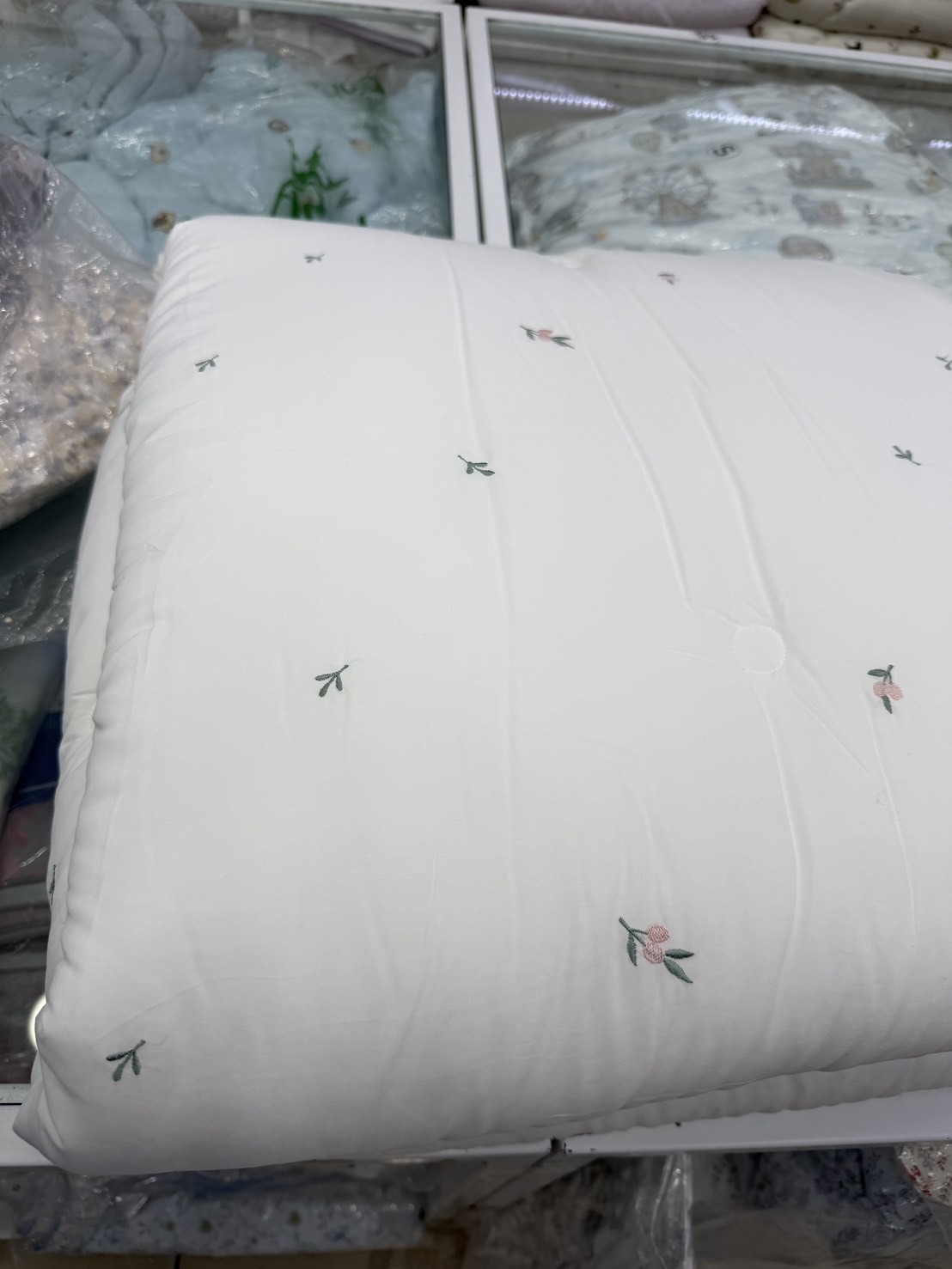 H425 小葉子花朵四季被