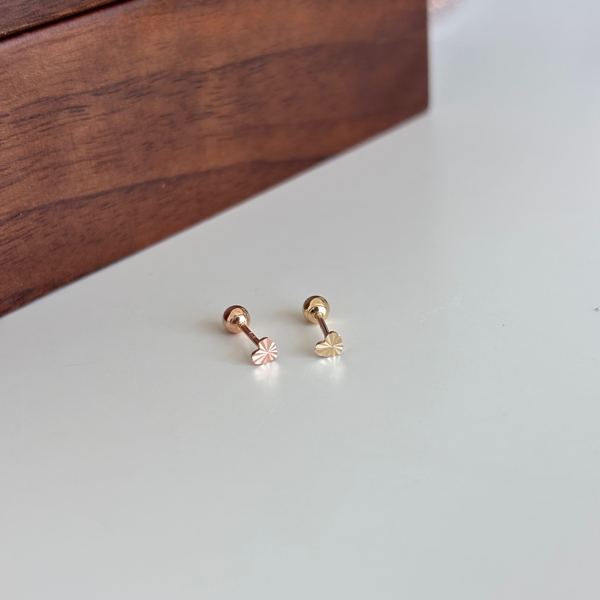 【韓國連線】14K mini閃閃愛心轉珠耳環