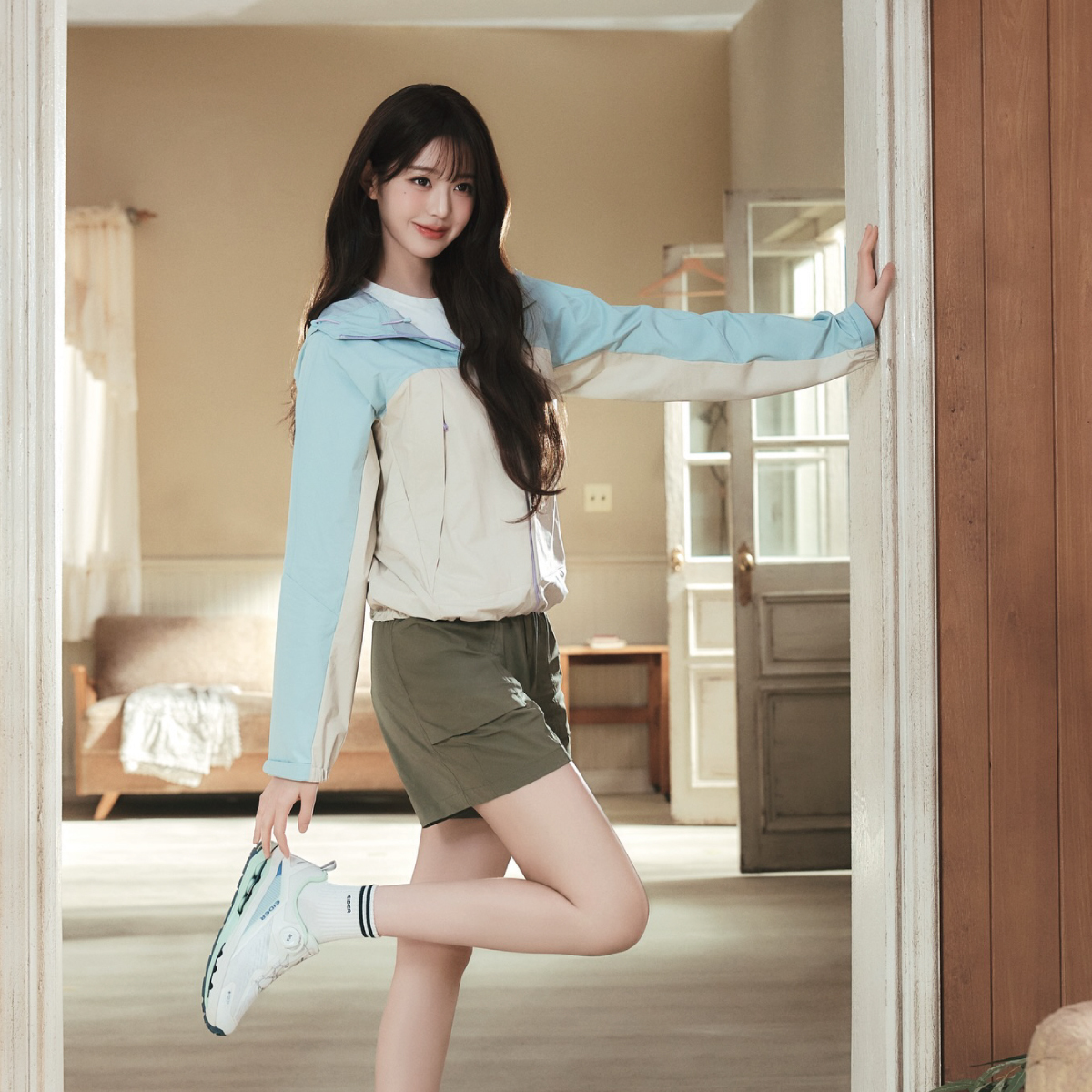 【EIDER】女Momentum 2.5L防風防潑水外套/26EDWP26102-[棕、薄荷綠、碳藍]