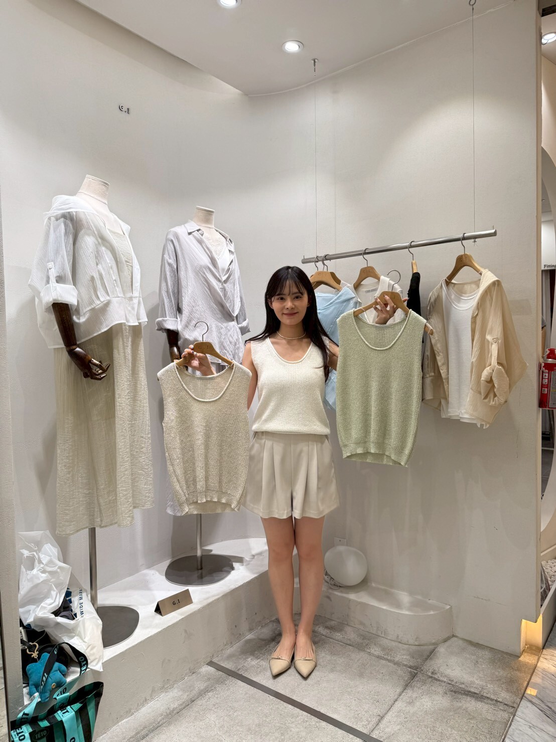 GI6026 捲捲邊暗坑紋背心