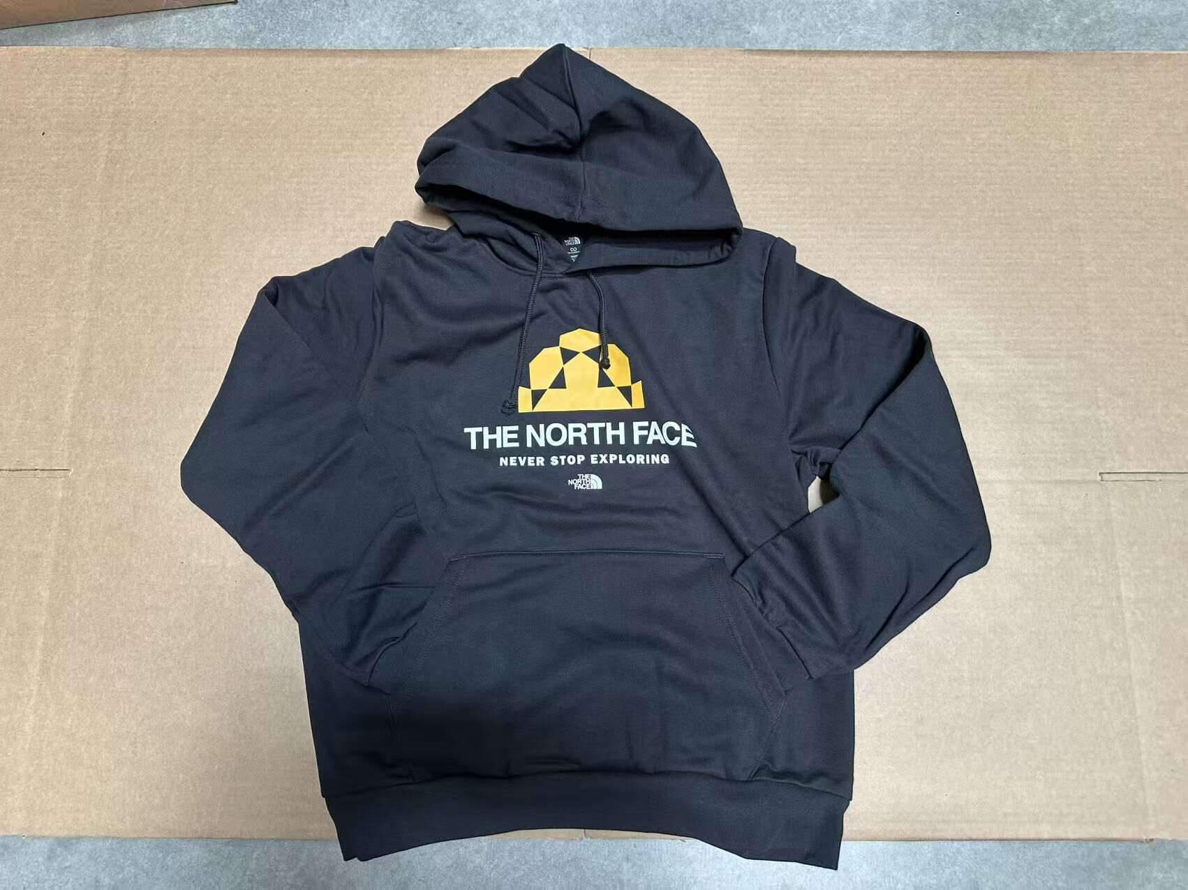 【預購】H0408152 The North Face 幾何圓頂帳篷圖騰連帽衛衣