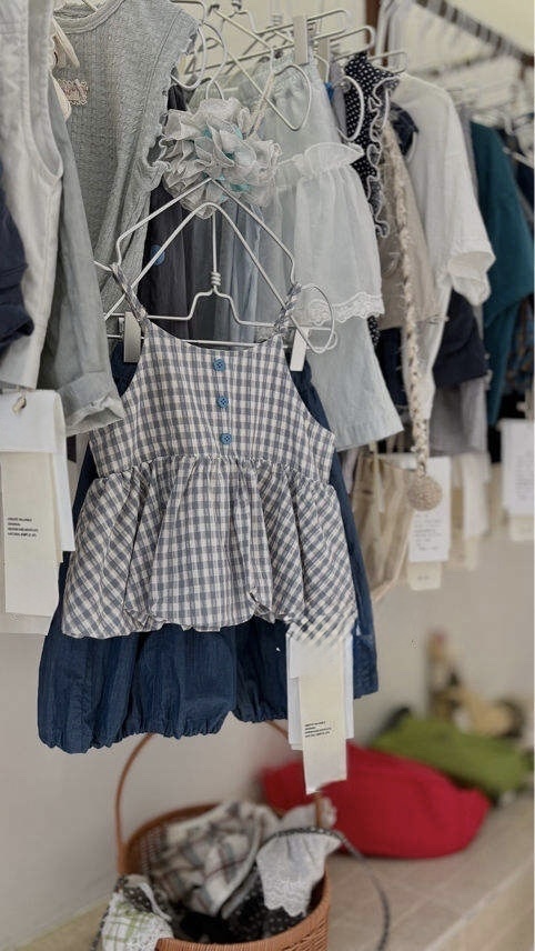 A04808格子抓皺裙擺細肩上衣