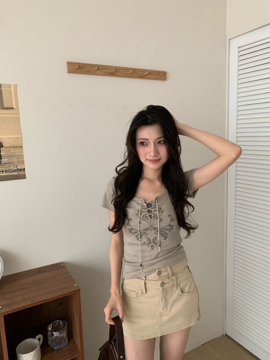 B137輕亞風抽繩短袖上衣