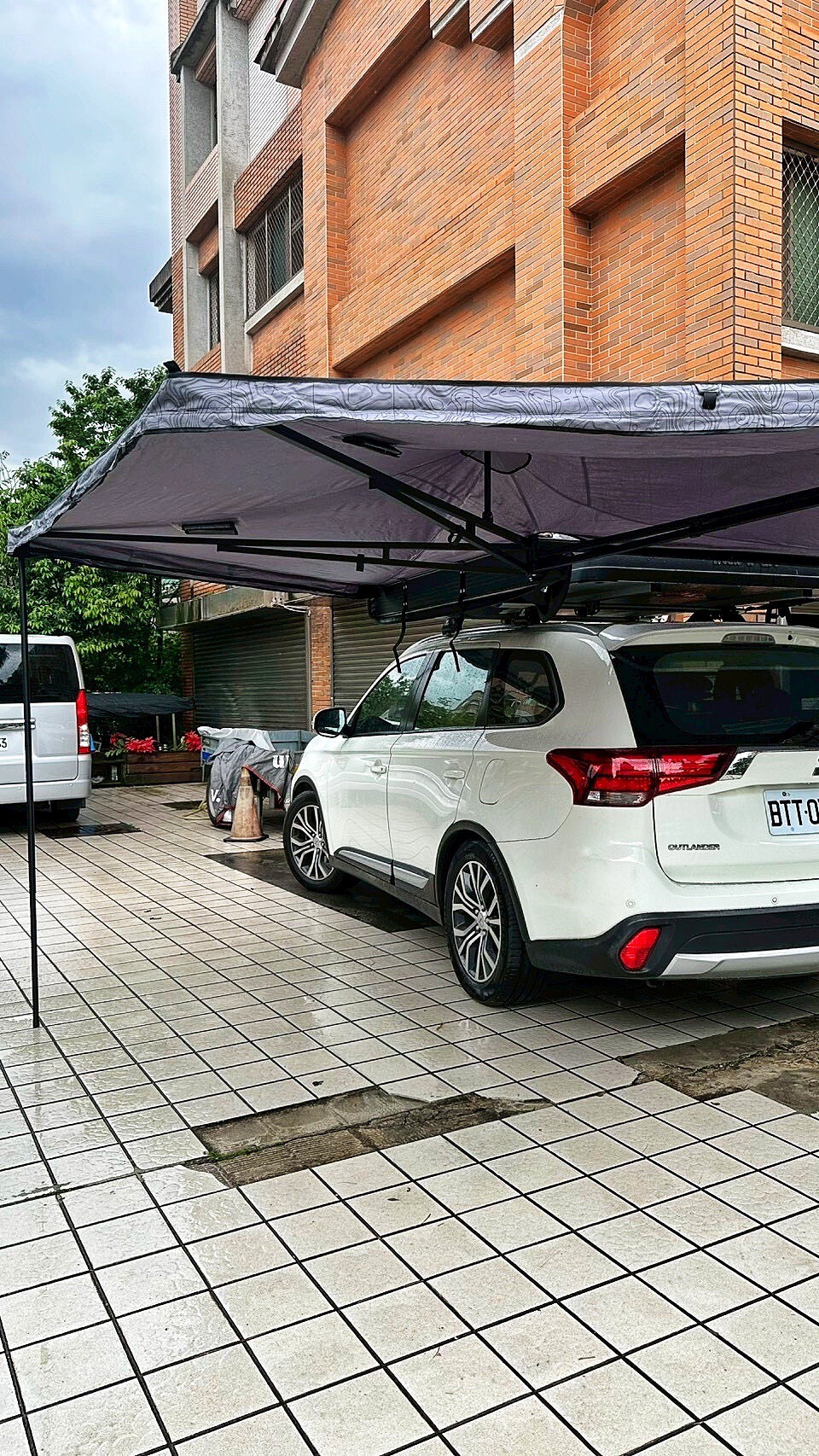 車邊帳 Yakima OverNout 270 扇形帳(Mitsubishi -Outlander)