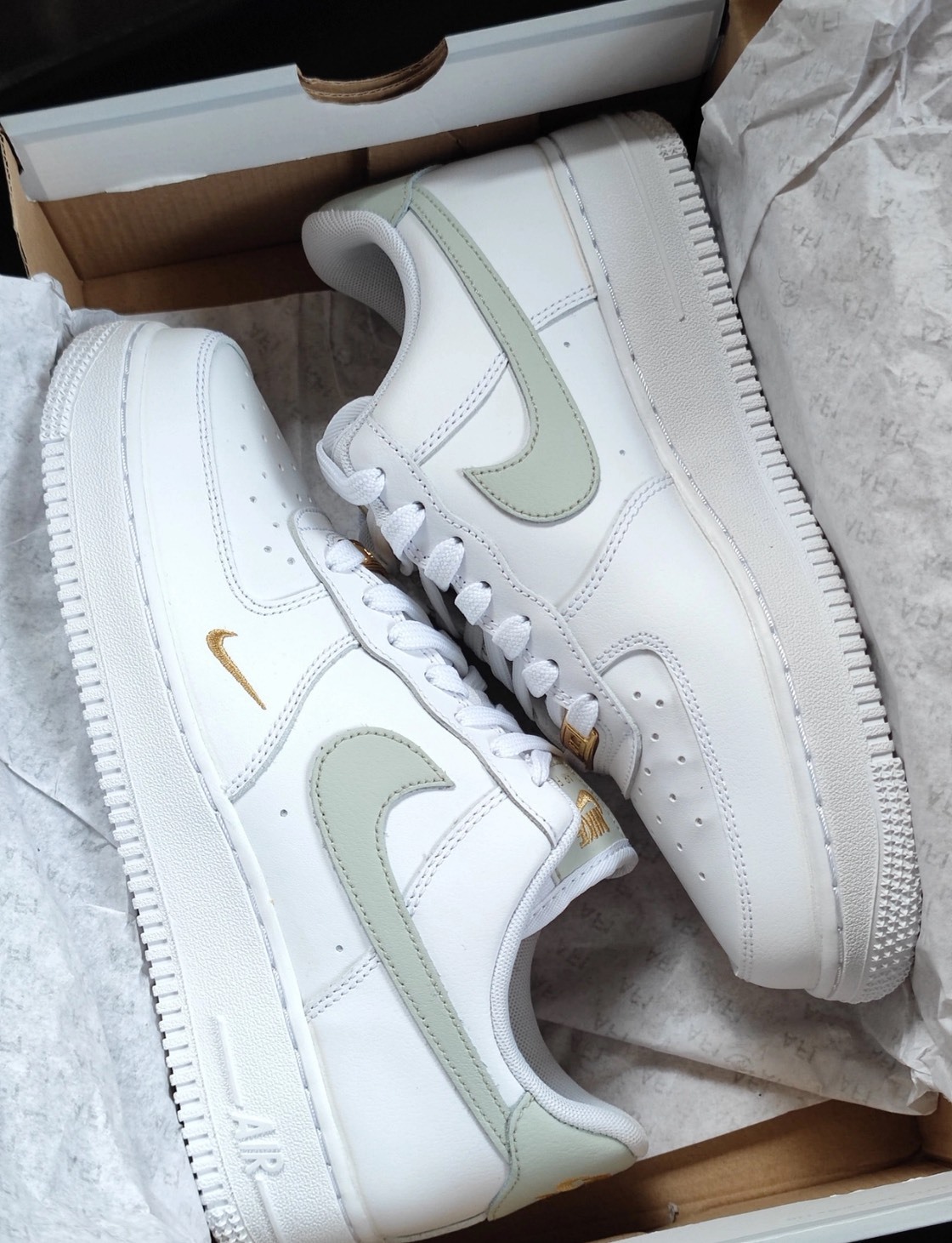 NIKE AIR FORCE 1 全白灰綠勾 金箔 小金勾