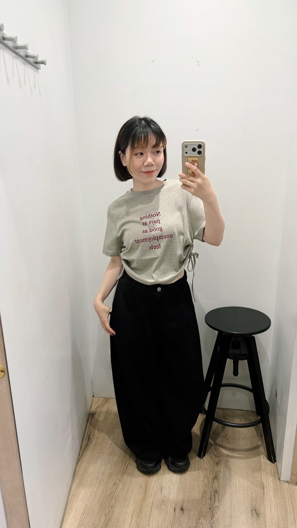 字母造型綁帶上衣