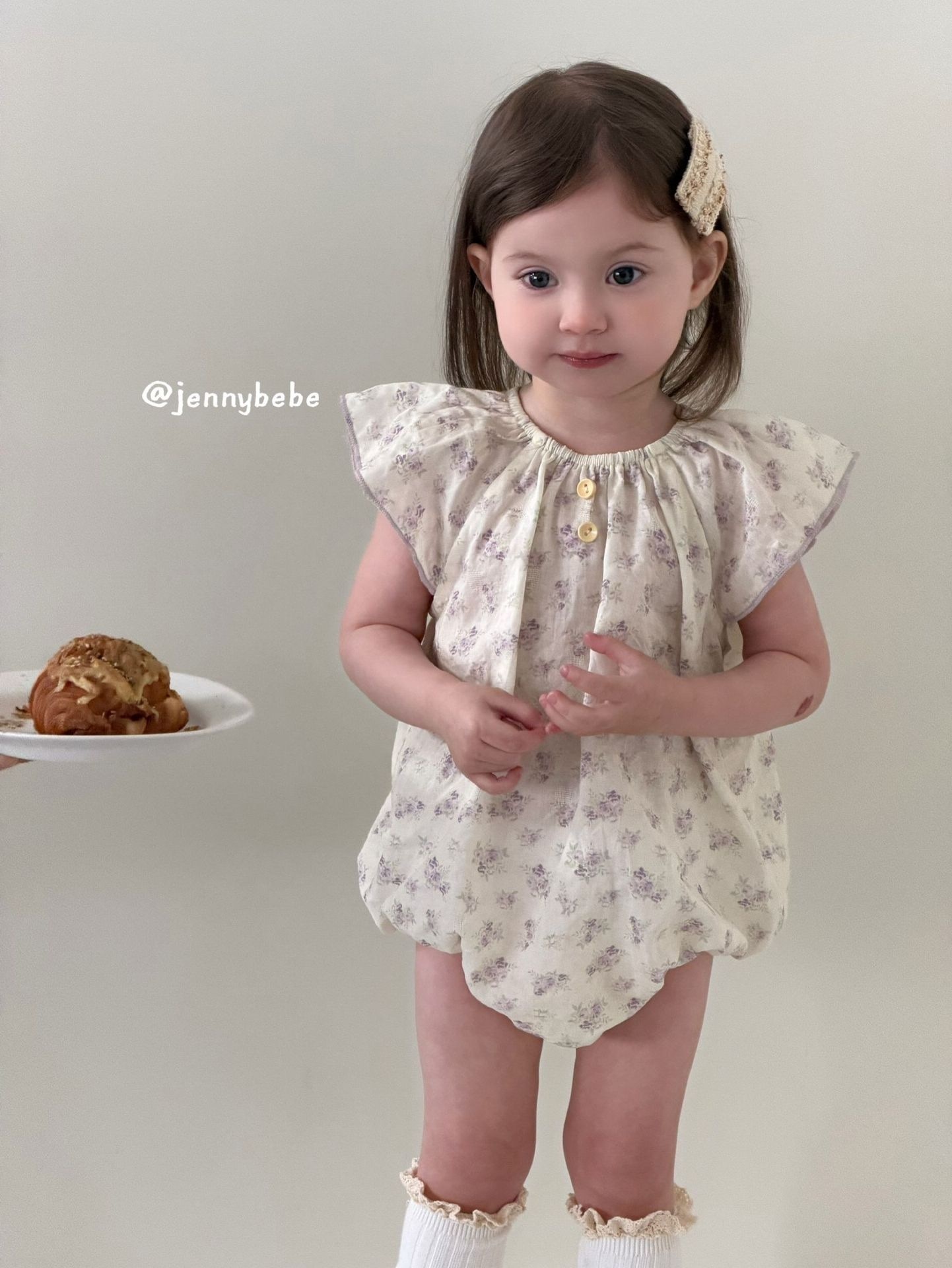 Jenny_清新碎花包屁衣