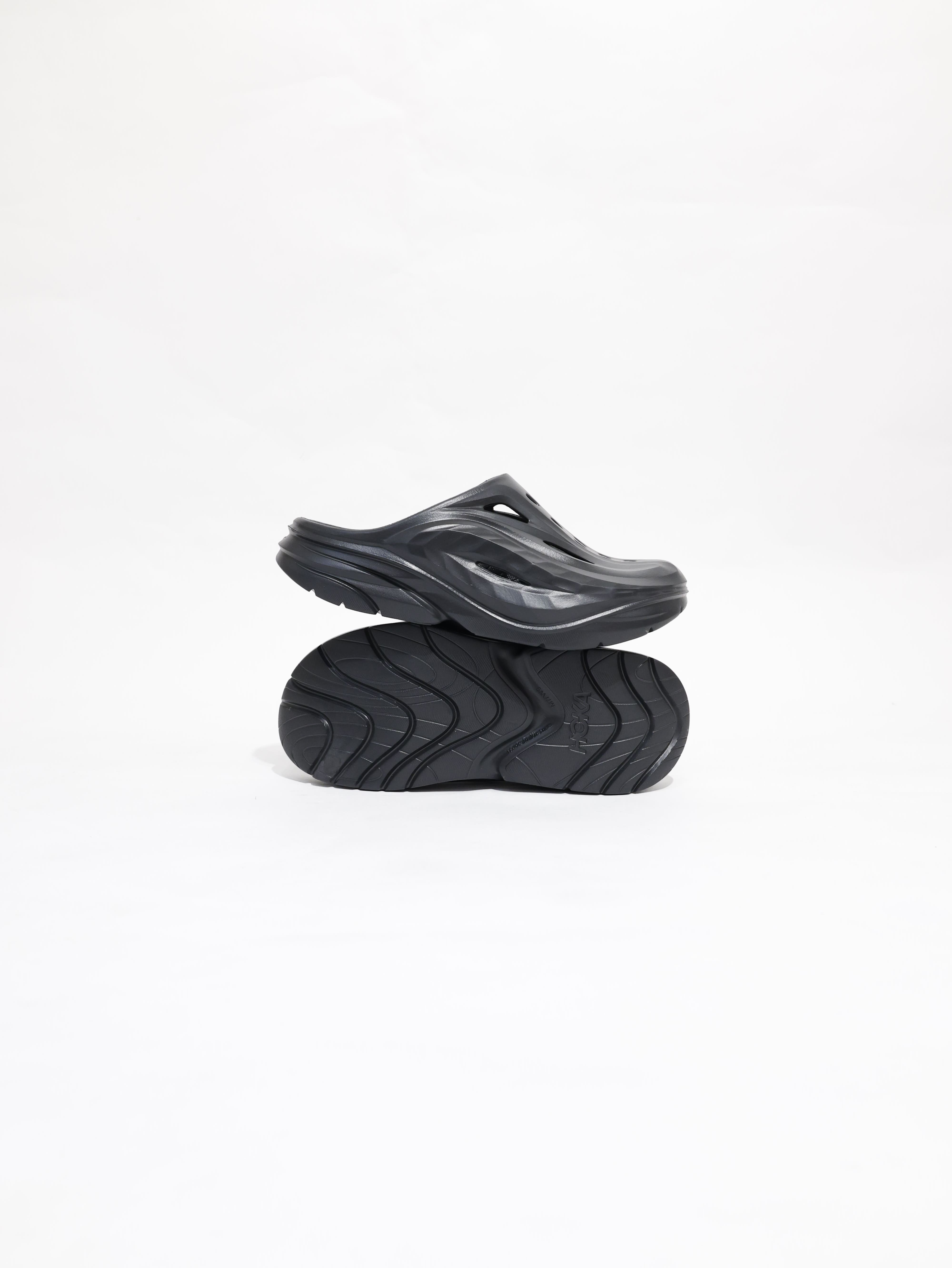 法國運動品牌 國際爆紅 HOKA ONE ONE U Ora Recovery Mule 恢復拖鞋 HO1147951 超好穿 馬拉松恢復鞋 練跑後穿 穿搭也可
