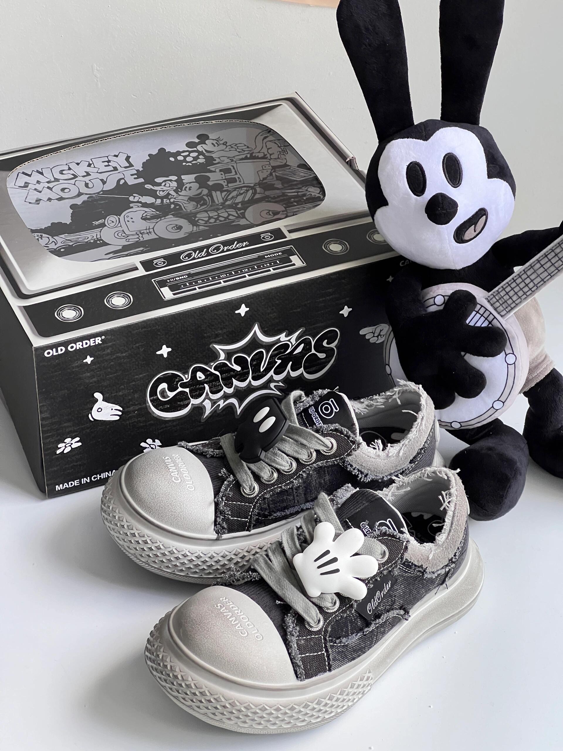 【預購】OLD ORDER × Disney 迪士尼 聯名款 暗黑米奇 做舊 大頭帆布鞋 O2320732