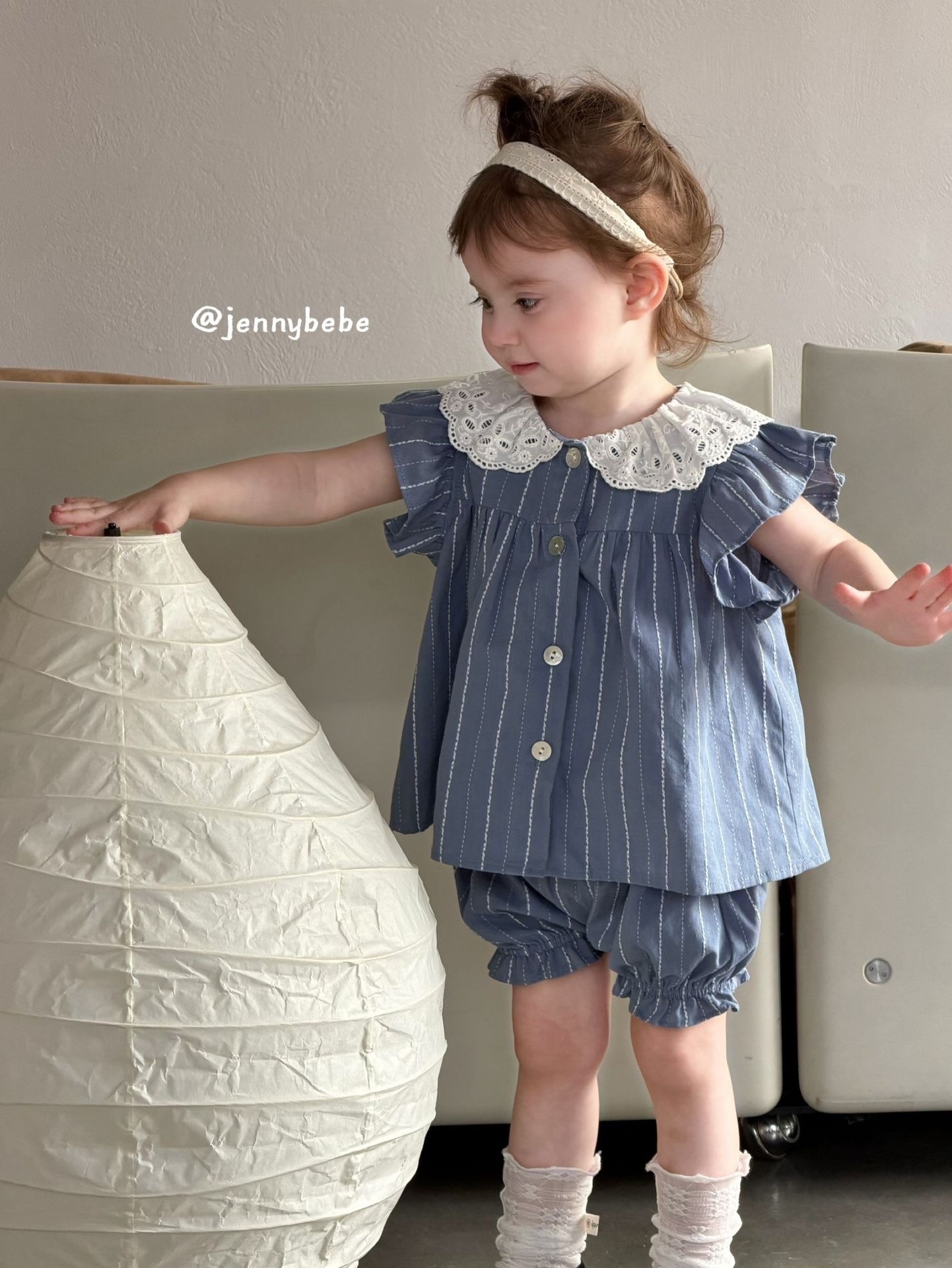 Jenny_蕾絲領直條套裝