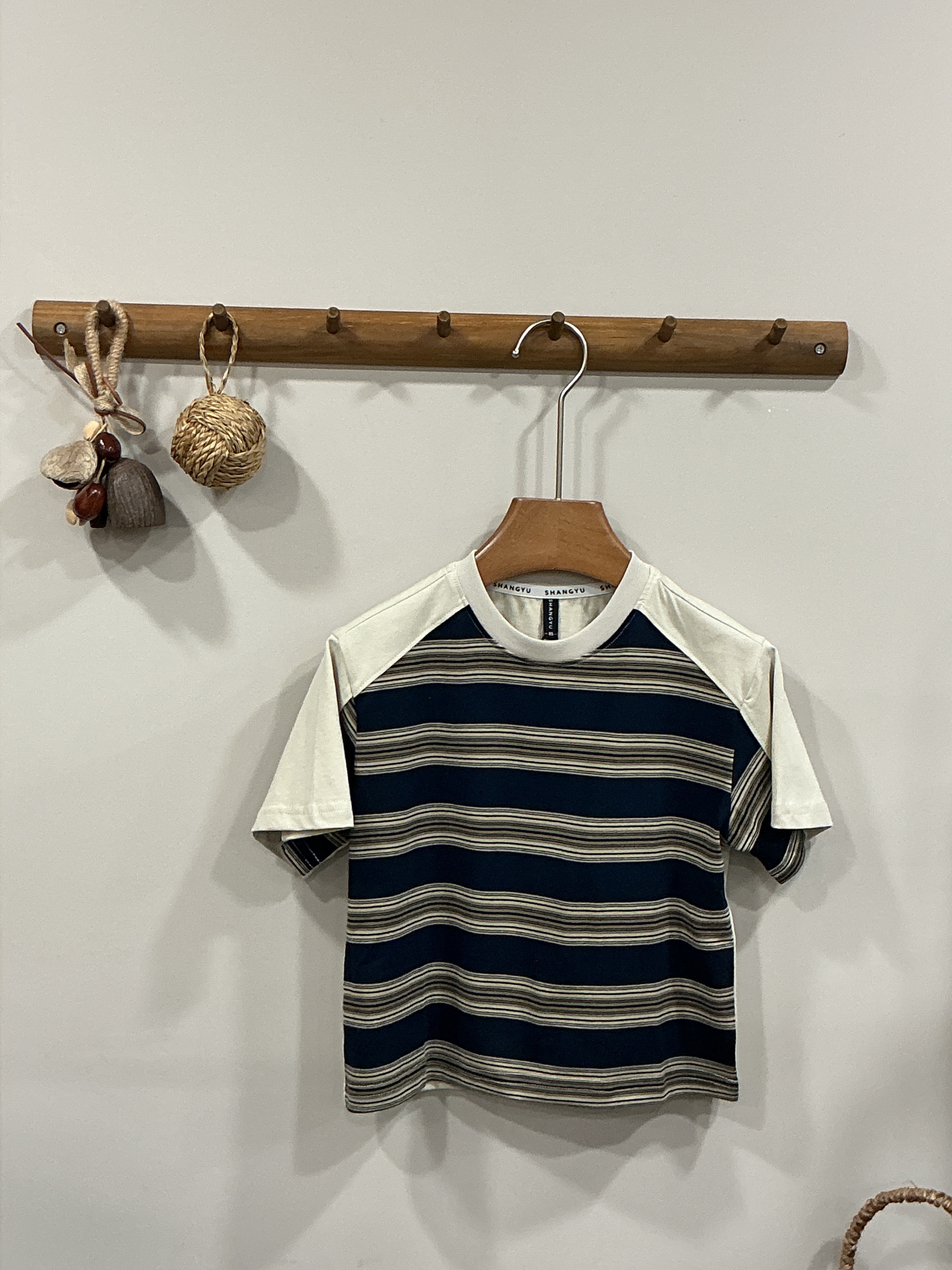 A04836設計師品牌型男條紋上衣