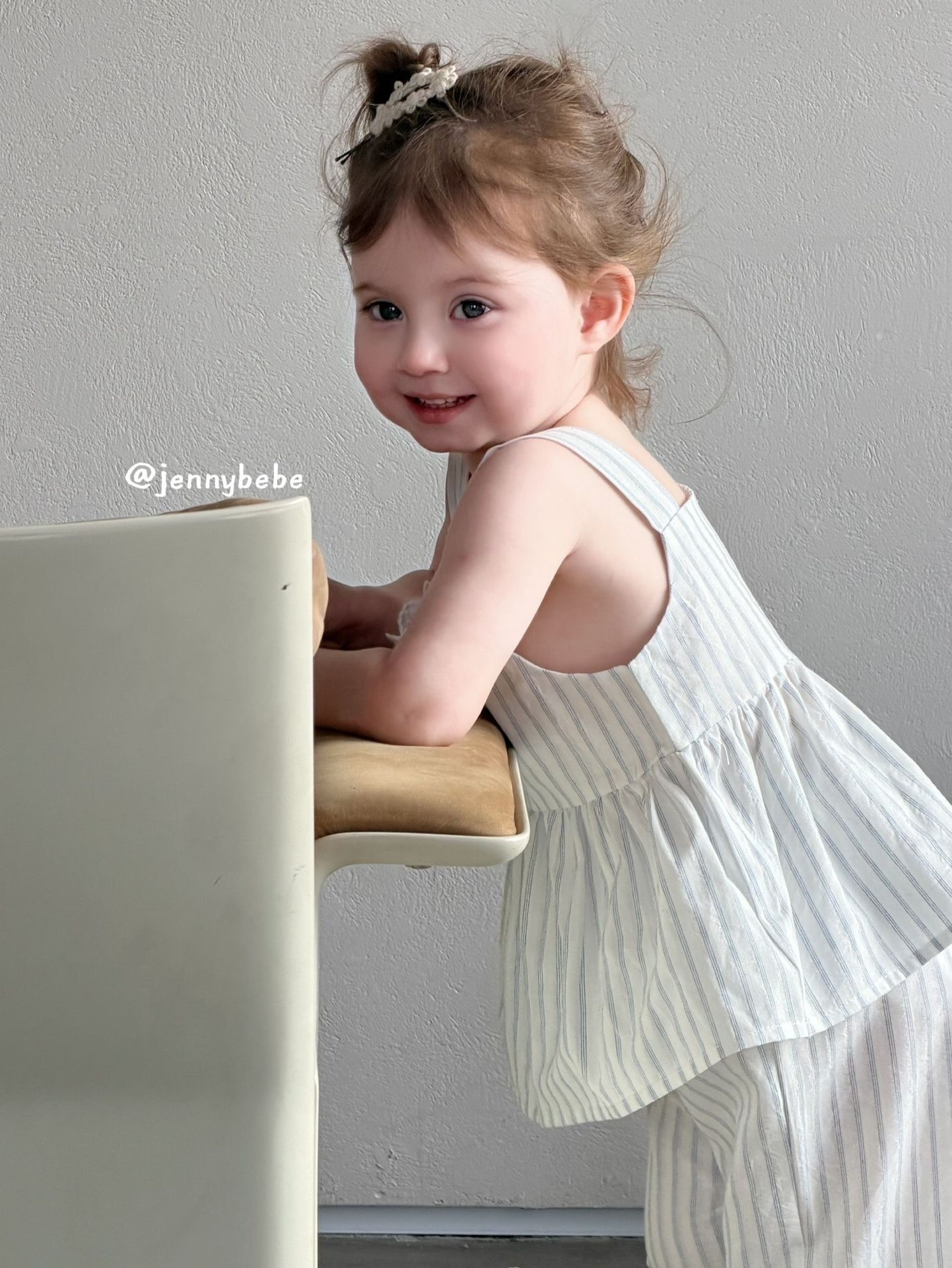 Jenny_條紋吊帶寬褲套裝