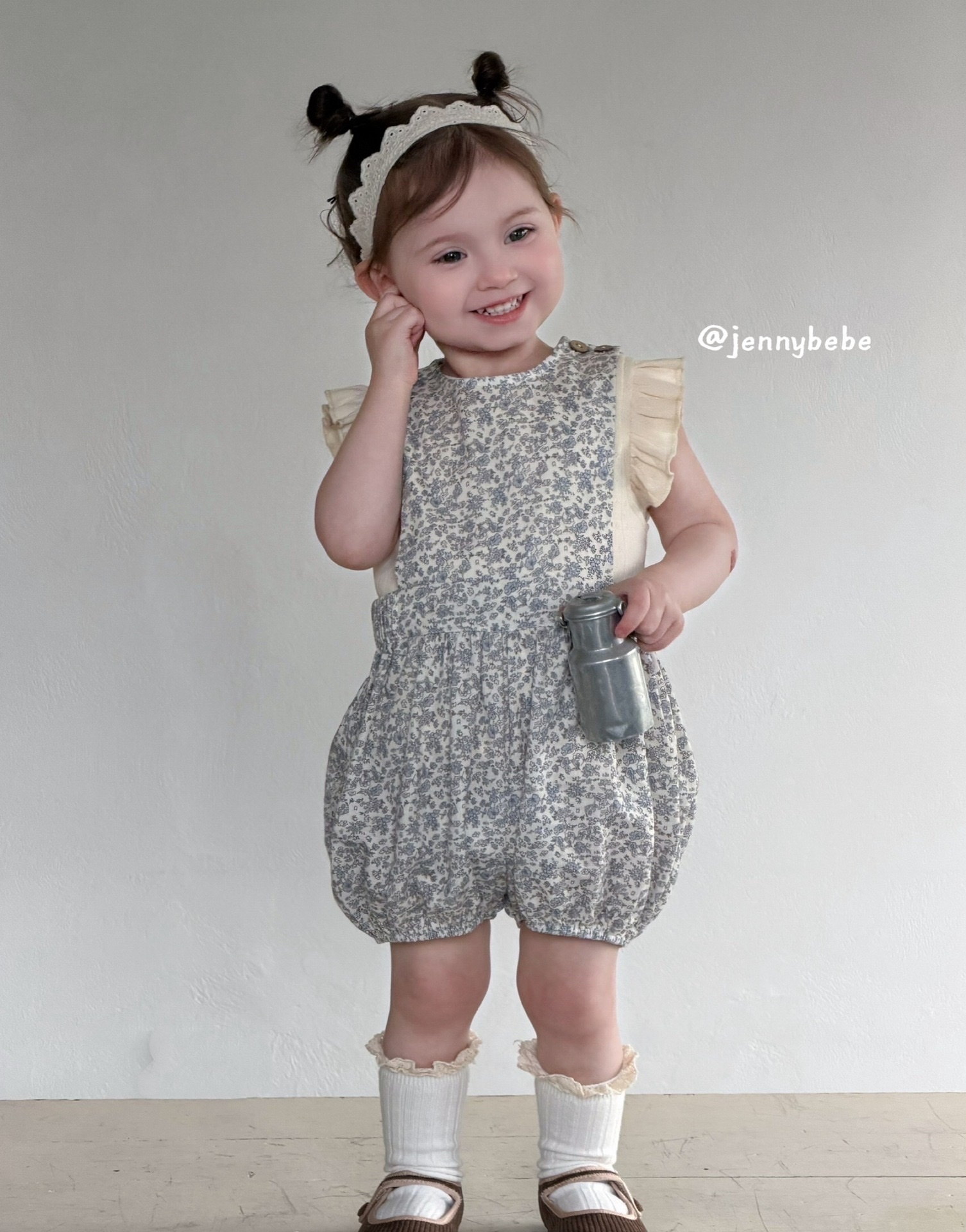 Jenny_背心上衣+碎花背帶褲套裝