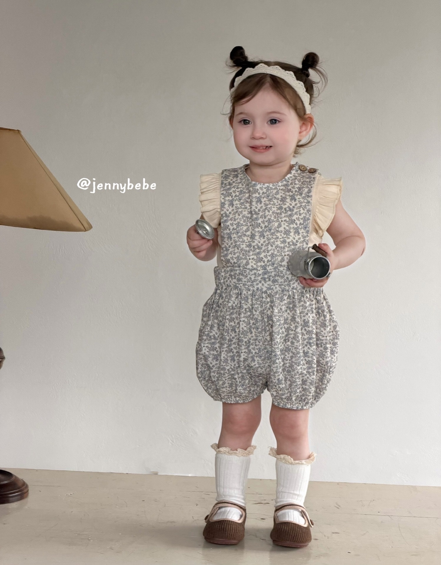 Jenny_背心上衣+碎花背帶褲套裝