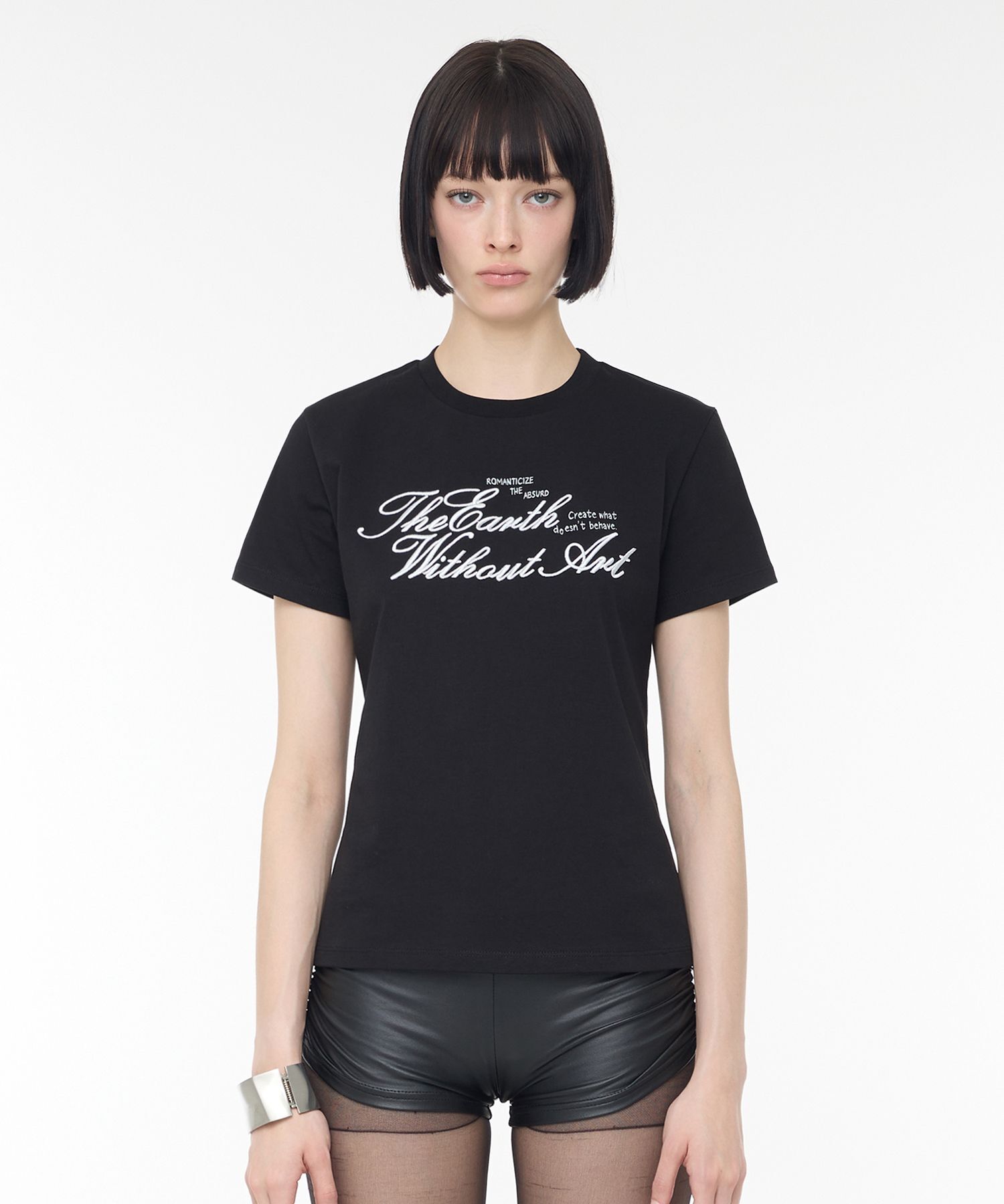 락케이크 藝術字母印花上衣 RC26TP32810BK